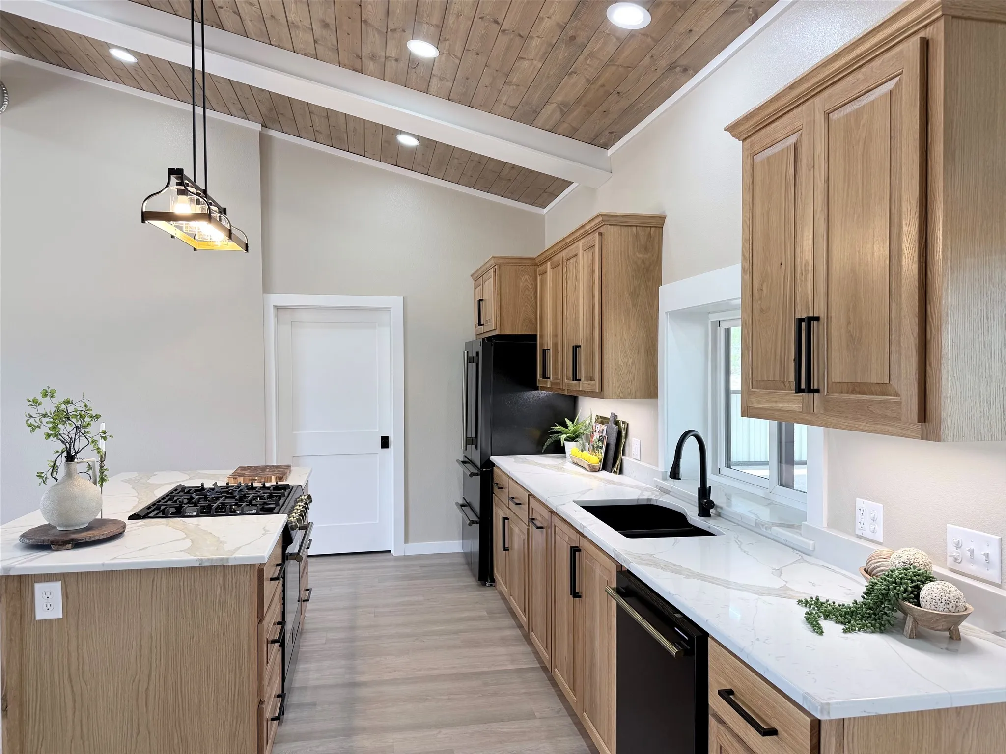 Kitchen with quartz countertops
