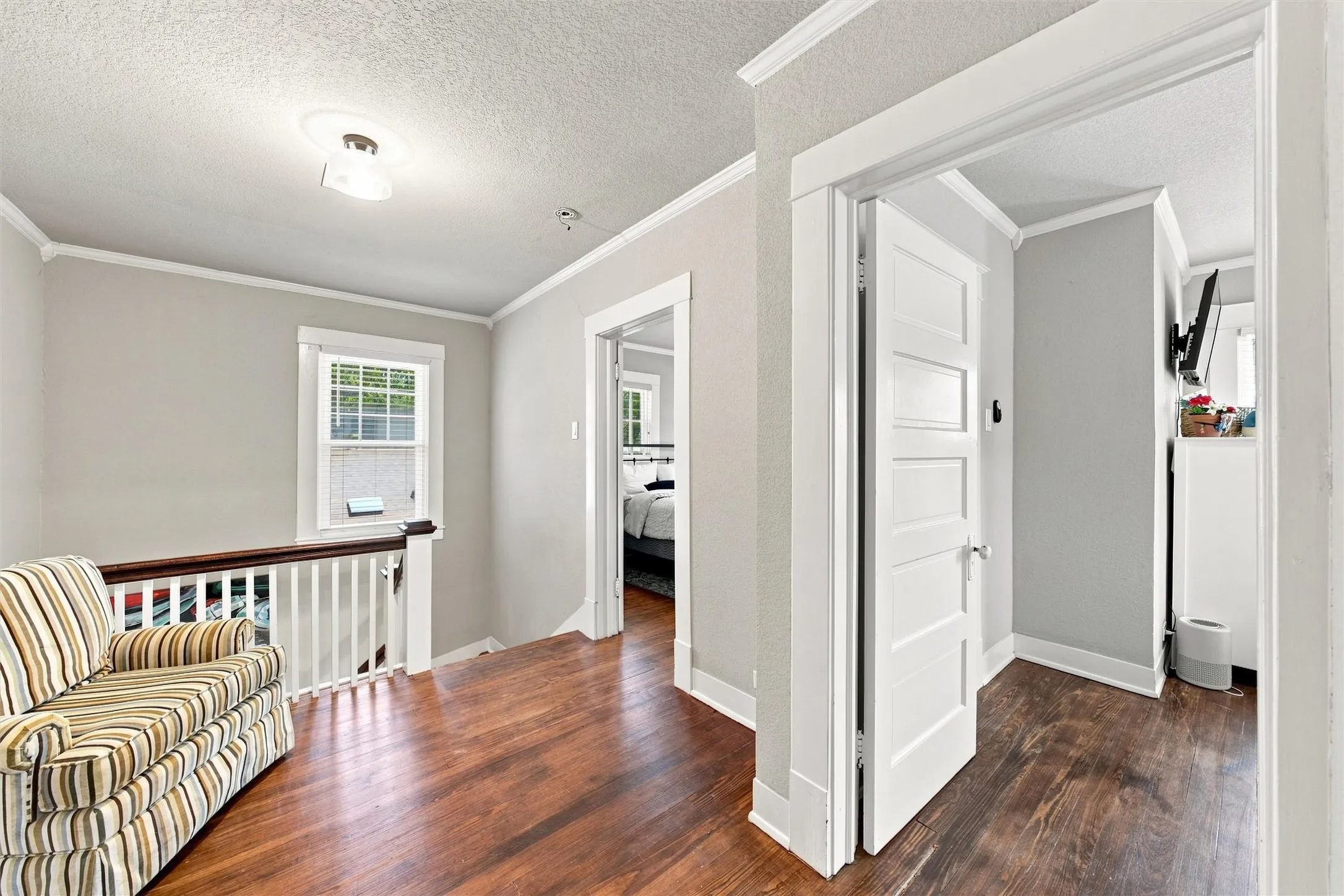 Single Family Residence For Sale in Mc Lennan County , 2716 Sanger Avenue, Waco, Texas 76707, 4 Bedroom, 3 Bathroom, 1 Garage spaces, 2,388 Sqft, built in 1920, mls#21383525, Real Estate Agent in Waco, Homes For Sale in Mc Lennan county, Homes For Sale in Waco, Realtor in Waco Texas, Real Estate Brokerage Independent Realty Texas, Luminita Cordes Realtor