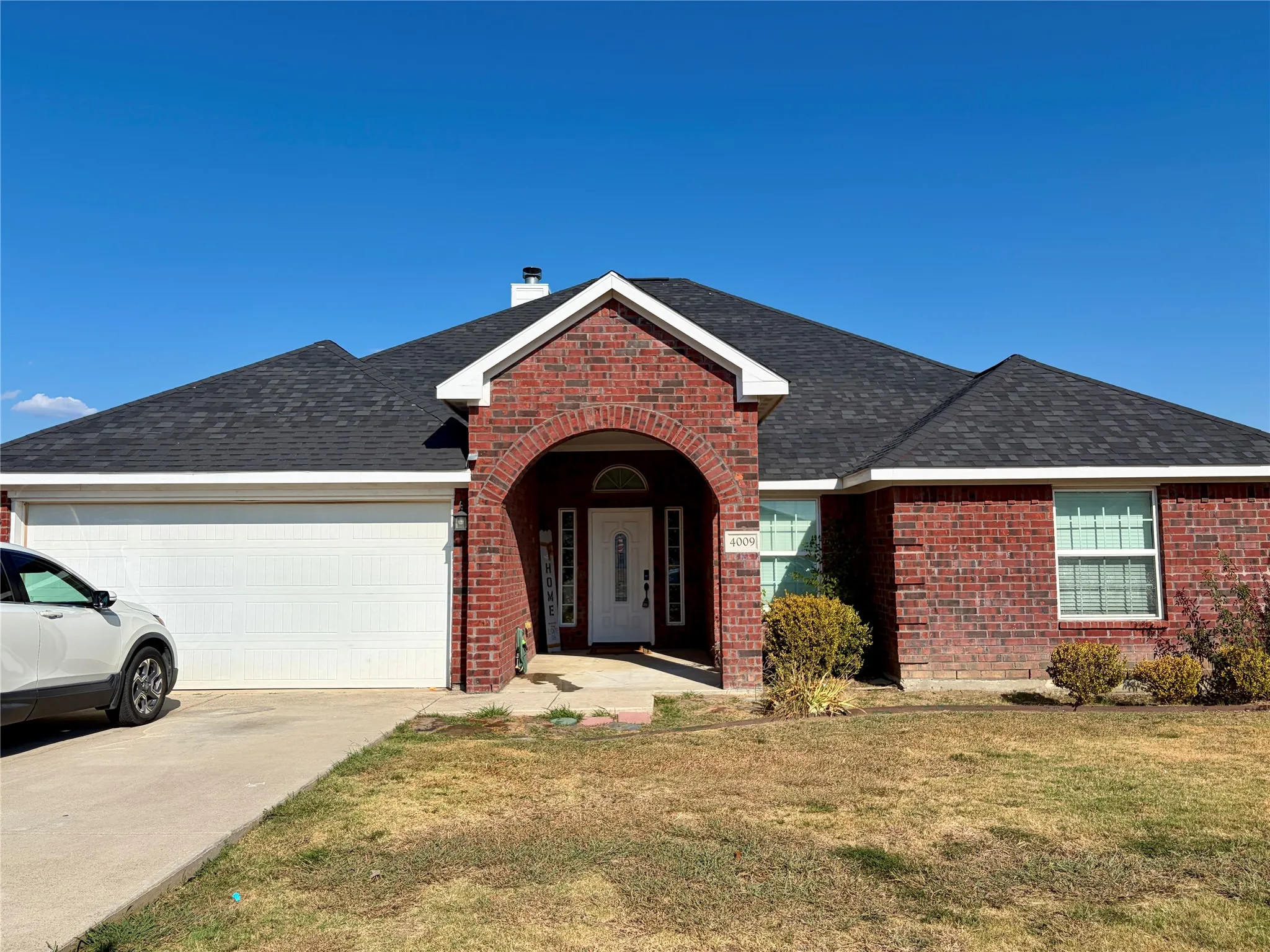 Single Family Residence For Sale in Denton County , 4009 Wagon Wheel Drive, Sanger, Texas 76266, 3 Bedroom, 2 Bathroom, 2 Garage spaces, 1,818 Sqft, built in 2015, mls#21383487, Real Estate Agent in Sanger, Homes For Sale in Denton county, Homes For Sale in Sanger, Realtor in Sanger Texas, Real Estate Brokerage Independent Realty Texas, Luminita Cordes Realtor
