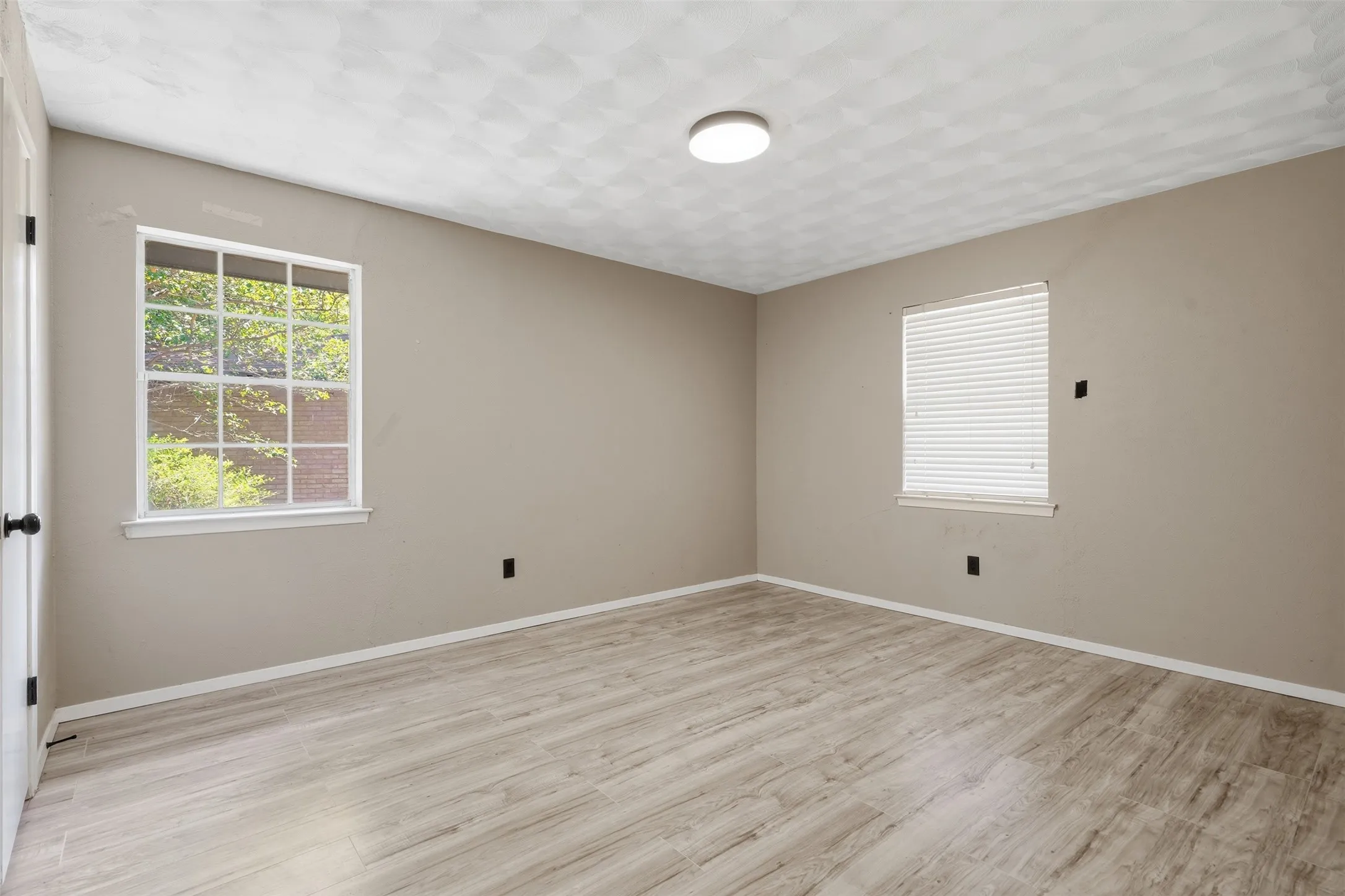 secondary bedroom