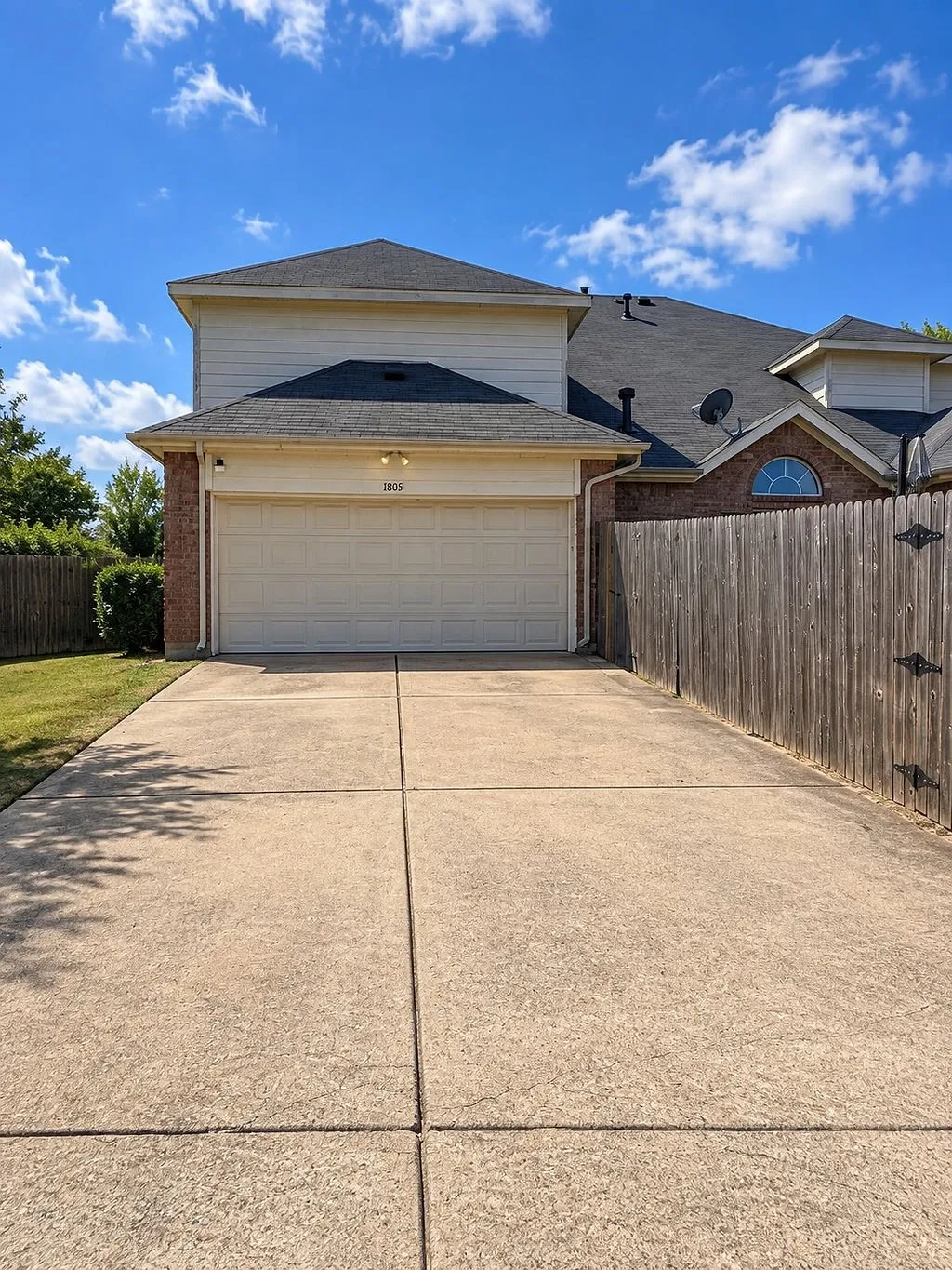 Private hidden drive-way