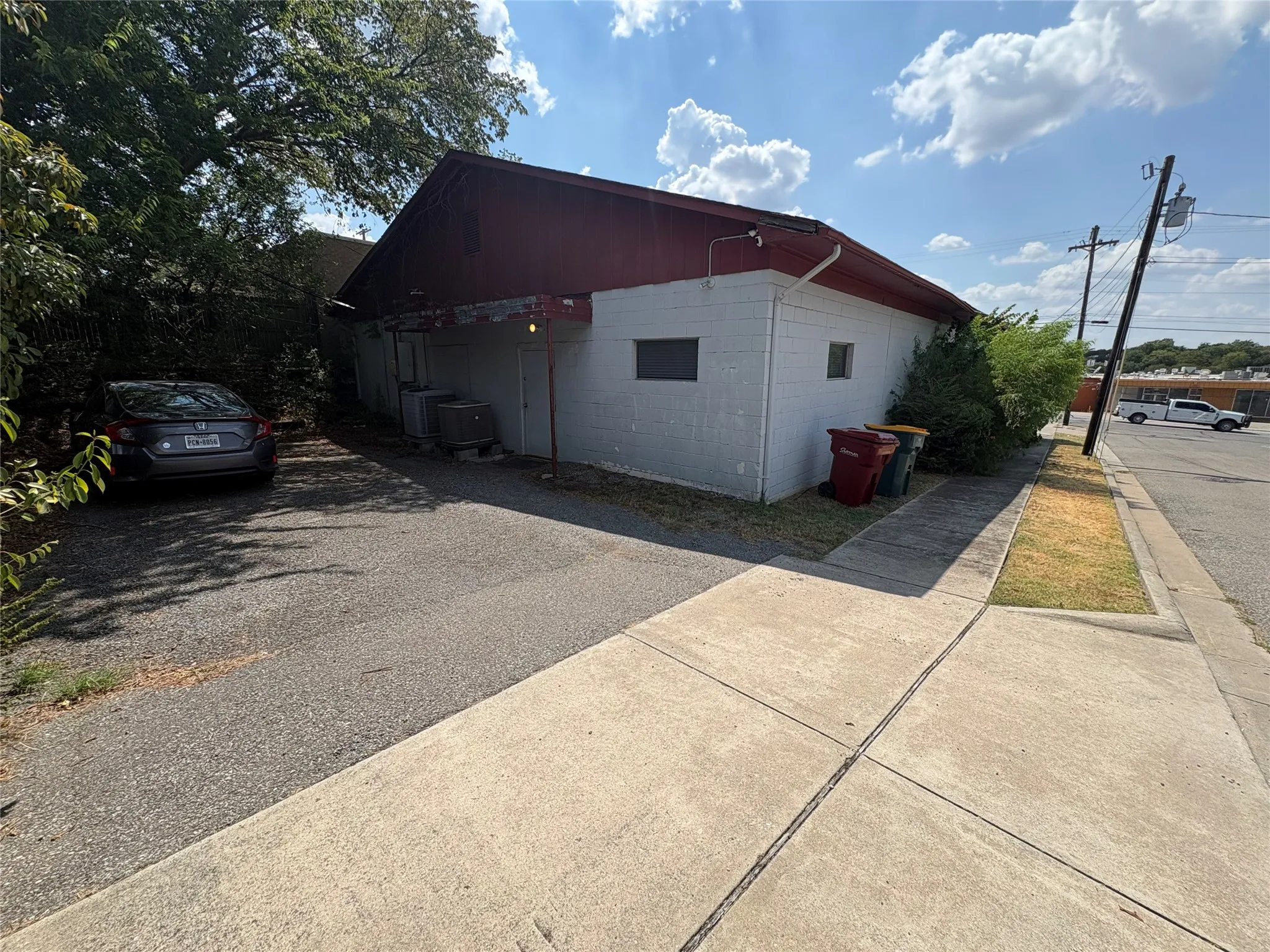 Office For Sale in Grayson County , 905 N Travis Street, Sherman, Texas 75090, 0, 0, Garage spaces, 0 Sqft, built in 1960, mls#21383720, Real Estate Agent in Sherman, Homes For Sale in Grayson county, Homes For Sale in Sherman, Realtor in Sherman Texas, Real Estate Brokerage Independent Realty Texas, Luminita Cordes Realtor