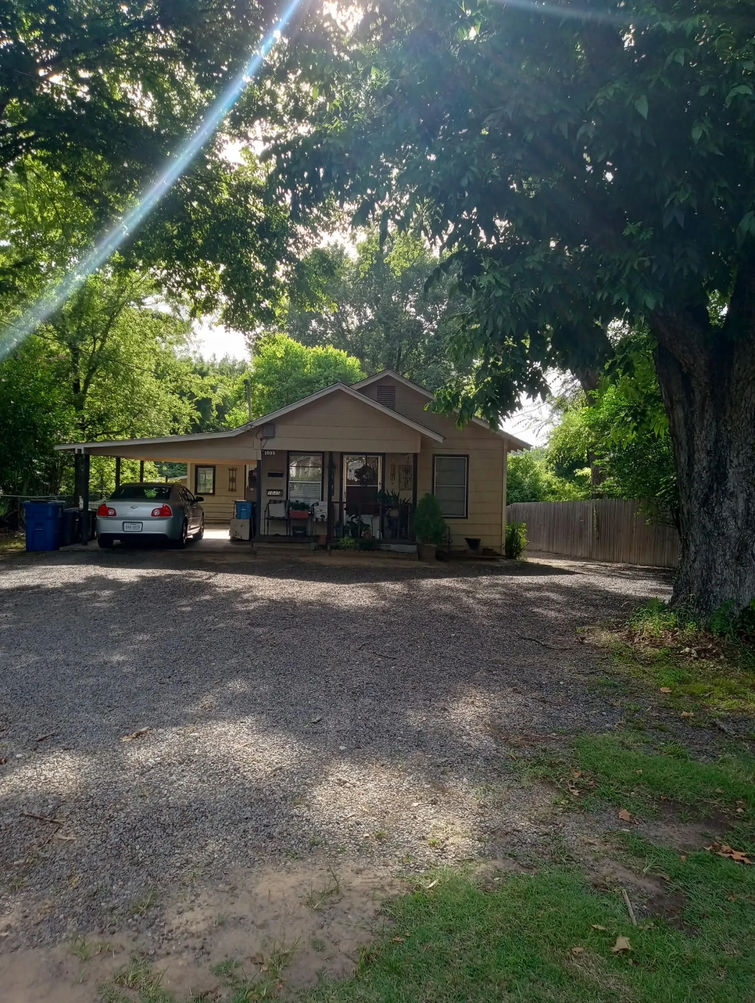 Single Family Residence For Rent in Wood County , 1033 N Johnson Street, Mineola, Texas 75773, 2 Bedroom, 1 Bathroom, Garage spaces, 944 Sqft, built in 1940, mls#21370607, Real Estate Agent in Mineola, Homes For Rent in Wood county, Homes For Rent in Mineola, Realtor in Mineola Texas, Real Estate Brokerage Independent Realty Texas, Luminita Cordes Realtor