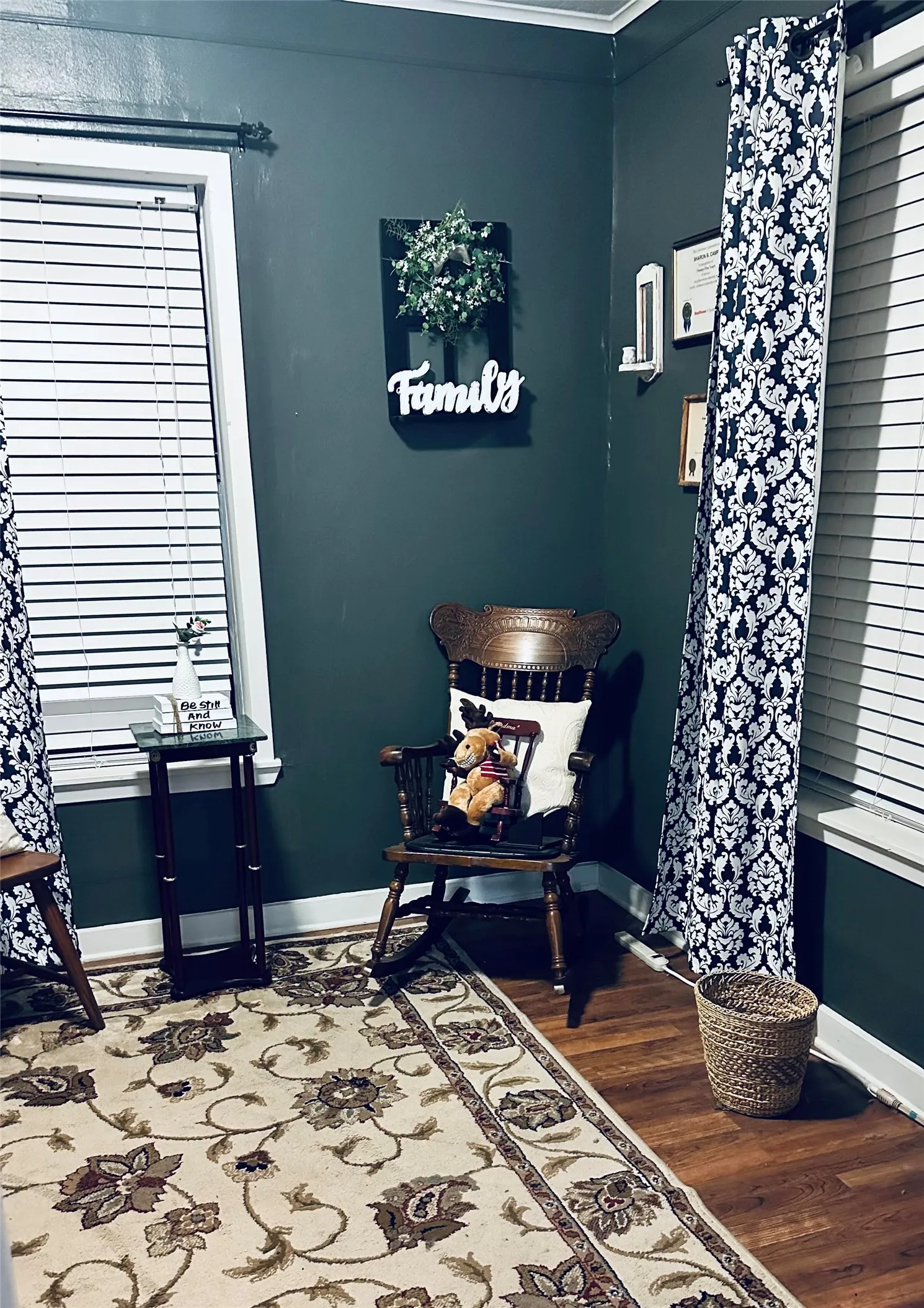 Single Family Residence For Rent in Wood County , 1033 N Johnson Street, Mineola, Texas 75773, 2 Bedroom, 1 Bathroom, Garage spaces, 944 Sqft, built in 1940, mls#21370607, Real Estate Agent in Mineola, Homes For Rent in Wood county, Homes For Rent in Mineola, Realtor in Mineola Texas, Real Estate Brokerage Independent Realty Texas, Luminita Cordes Realtor