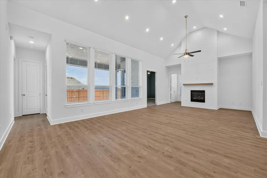 Single Family Residence For Sale in Denton County , 1005 Mumms Field Drive, Fort Worth, Texas 76247, 4 Bedroom, 4 Bathroom, 3 Garage spaces, 2,913 Sqft, built in 2026, mls#21383735, Real Estate Agent in Fort Worth, Homes For Sale in Denton county, Homes For Sale in Fort Worth, Realtor in Fort Worth Texas, Real Estate Brokerage Independent Realty Texas, Luminita Cordes Realtor
