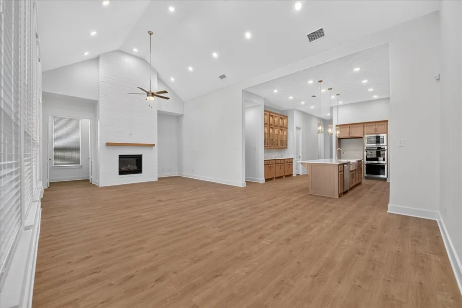 Single Family Residence For Sale in Denton County , 1005 Mumms Field Drive, Fort Worth, Texas 76247, 4 Bedroom, 4 Bathroom, 3 Garage spaces, 2,913 Sqft, built in 2026, mls#21383735, Real Estate Agent in Fort Worth, Homes For Sale in Denton county, Homes For Sale in Fort Worth, Realtor in Fort Worth Texas, Real Estate Brokerage Independent Realty Texas, Luminita Cordes Realtor