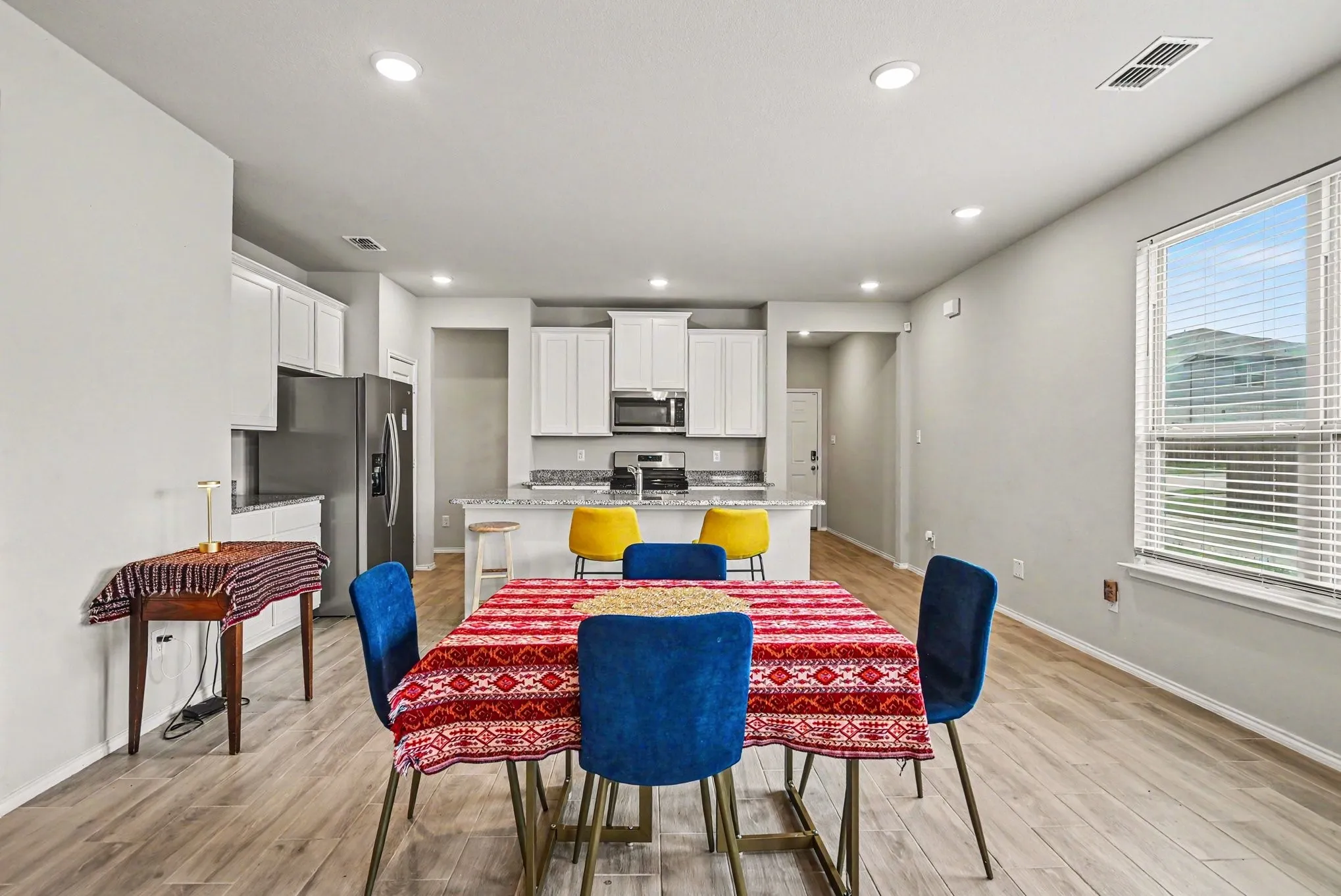 Single Family Residence For Rent in Tarrant County , 11013 Firebrush Lane, Fort Worth, Texas 76108, 3 Bedroom, 2 Bathroom, 2 Garage spaces, 1,588 Sqft, built in 2022, mls#21383755, Real Estate Agent in Fort Worth, Homes For Rent in Tarrant county, Homes For Rent in Fort Worth, Realtor in Fort Worth Texas, Real Estate Brokerage Independent Realty Texas, Luminita Cordes Realtor