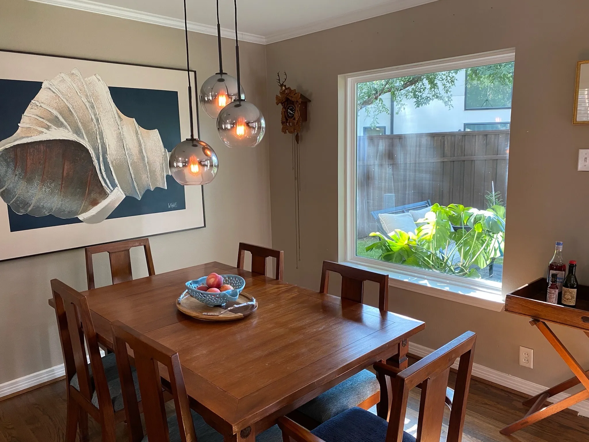 Single Family Residence For Rent in Dallas County , 9607 Lakemont Drive, Dallas, Texas 75220, 2 Bedroom, 1 Bathroom, 1 Garage spaces, 1,256 Sqft, built in 1951, mls#21381139, Real Estate Agent in Dallas, Homes For Rent in Dallas county, Homes For Rent in Dallas, Realtor in Dallas Texas, Real Estate Brokerage Independent Realty Texas, Luminita Cordes Realtor