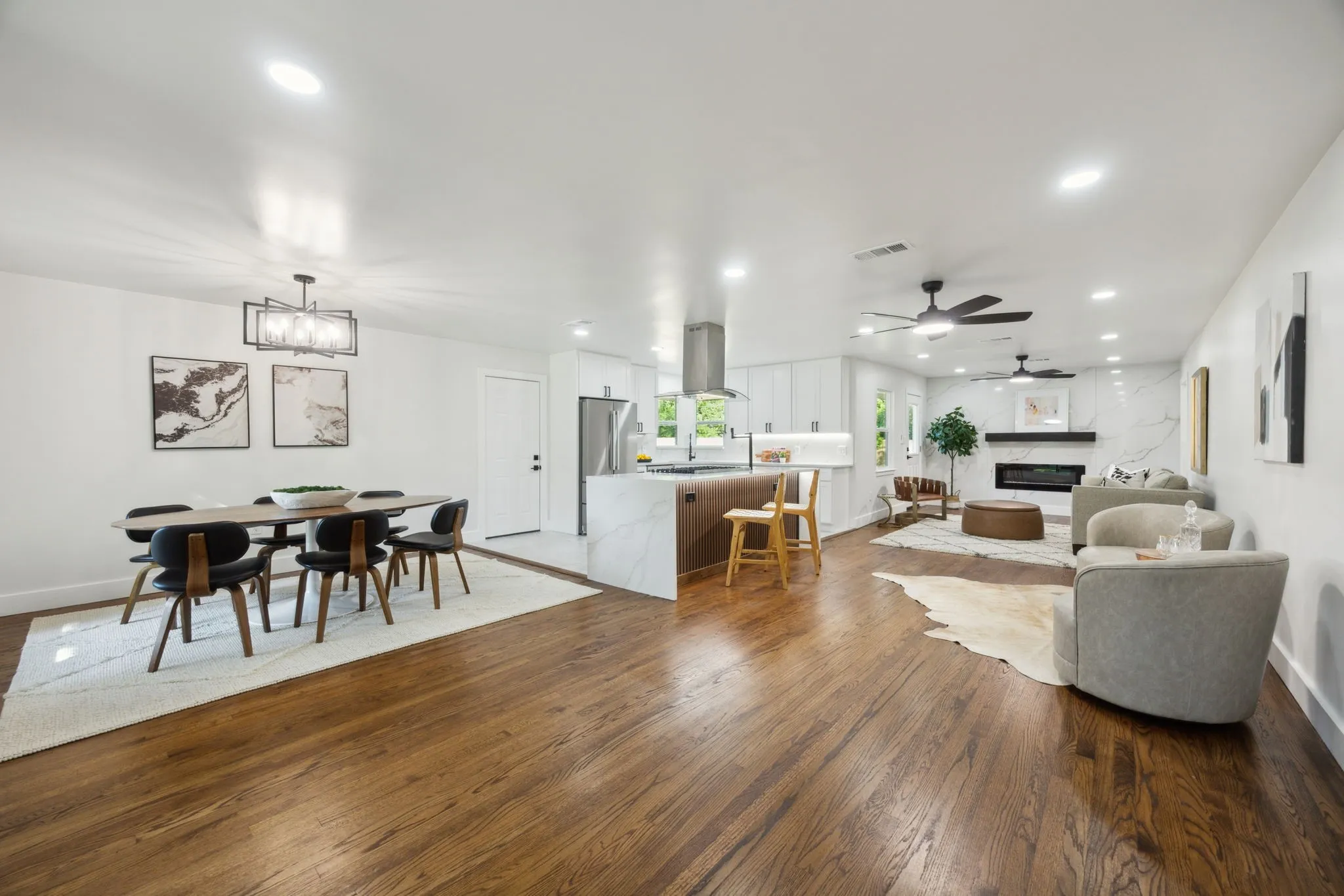 Single Family Residence For Rent in Dallas County , 10228 San Juan Avenue, Dallas, Texas 75228, 3 Bedroom, 2 Bathroom, 1 Garage spaces, 1,724 Sqft, built in 1954, mls#21383702, Real Estate Agent in Dallas, Homes For Rent in Dallas county, Homes For Rent in Dallas, Realtor in Dallas Texas, Real Estate Brokerage Independent Realty Texas, Luminita Cordes Realtor