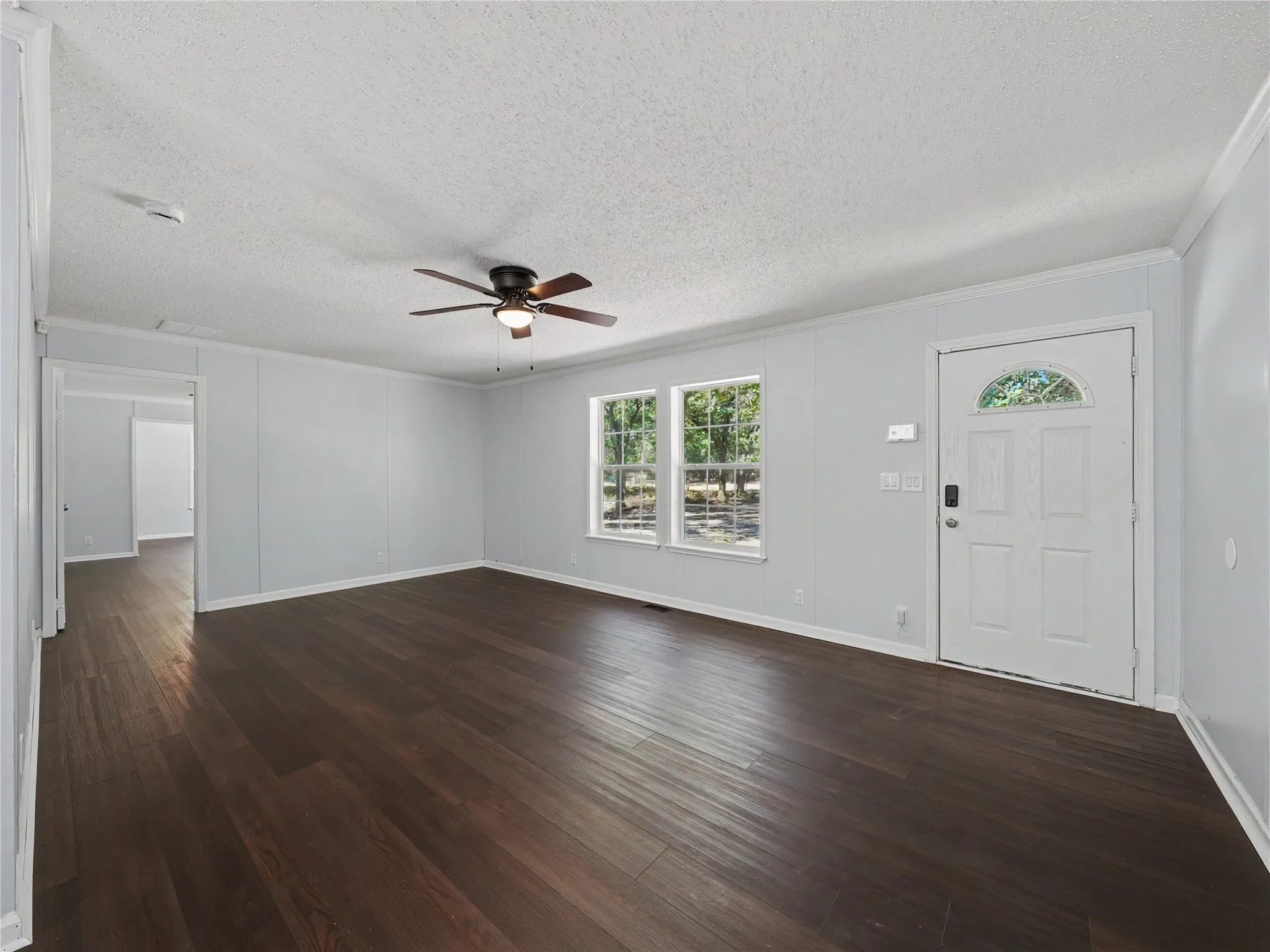 Mobile Home For Sale in Parker County , 109 Summers Circle, Azle, Texas 76020, 4 Bedroom, 2 Bathroom, Garage spaces, 2,128 Sqft, built in 2004, mls#21381593, Real Estate Agent in Azle, Homes For Sale in Parker county, Homes For Sale in Azle, Realtor in Azle Texas, Real Estate Brokerage Independent Realty Texas, Luminita Cordes Realtor