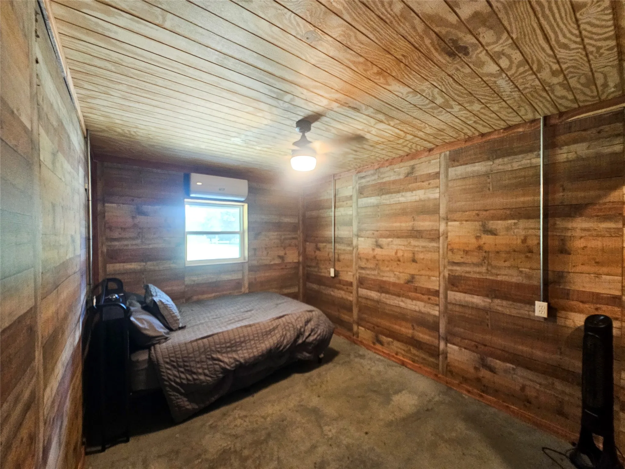 Single Family Residence For Sale in Wood County , 1115 County Road 3160, Quitman, Texas 75783, 3 Bedroom, 2 Bathroom, Garage spaces, 2,030 Sqft, built in 2022, mls#21381432, Real Estate Agent in Quitman, Homes For Sale in Wood county, Homes For Sale in Quitman, Realtor in Quitman Texas, Real Estate Brokerage Independent Realty Texas, Luminita Cordes Realtor