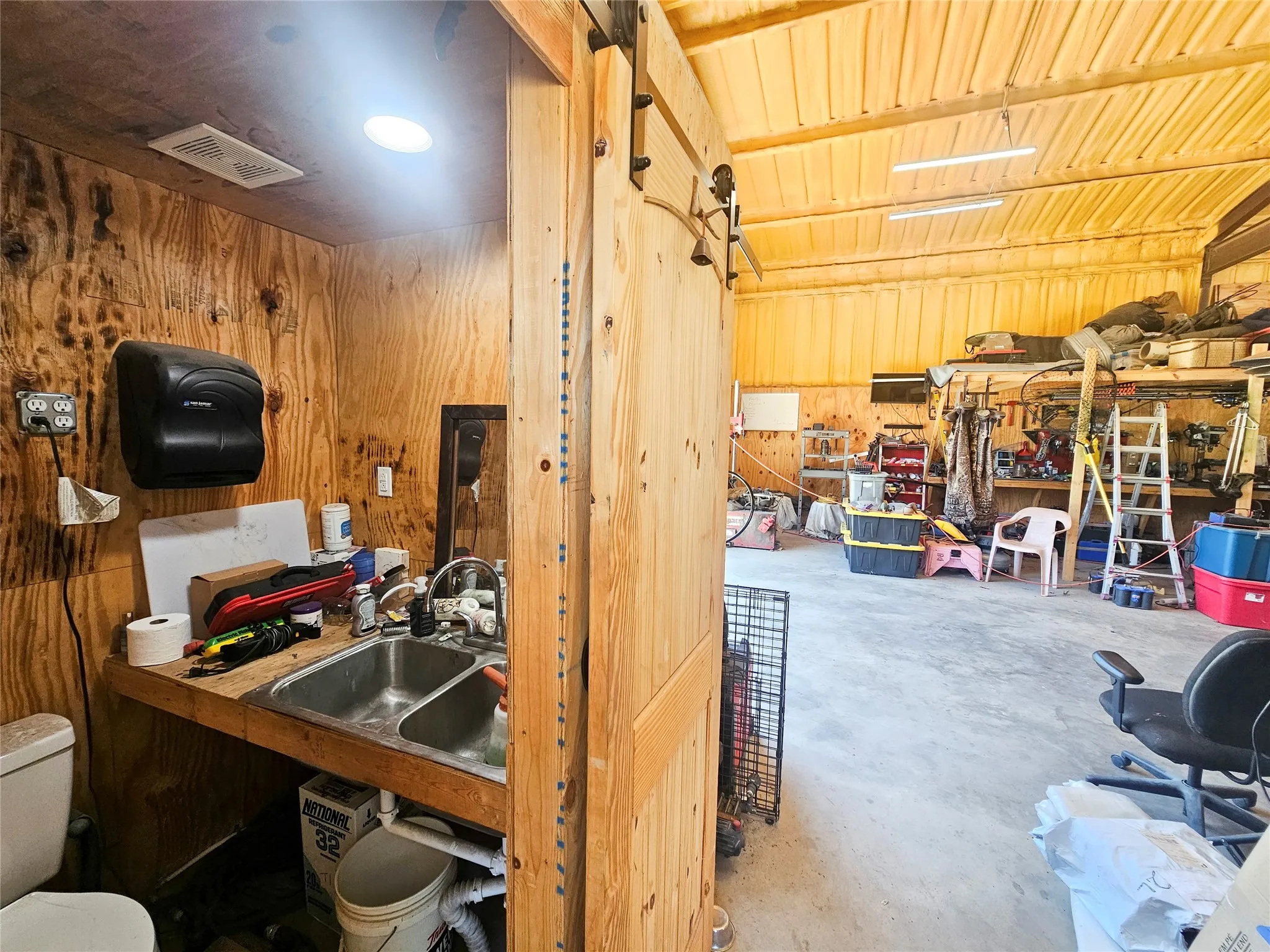 Single Family Residence For Sale in Wood County , 1115 County Road 3160, Quitman, Texas 75783, 3 Bedroom, 2 Bathroom, Garage spaces, 2,030 Sqft, built in 2022, mls#21381432, Real Estate Agent in Quitman, Homes For Sale in Wood county, Homes For Sale in Quitman, Realtor in Quitman Texas, Real Estate Brokerage Independent Realty Texas, Luminita Cordes Realtor
