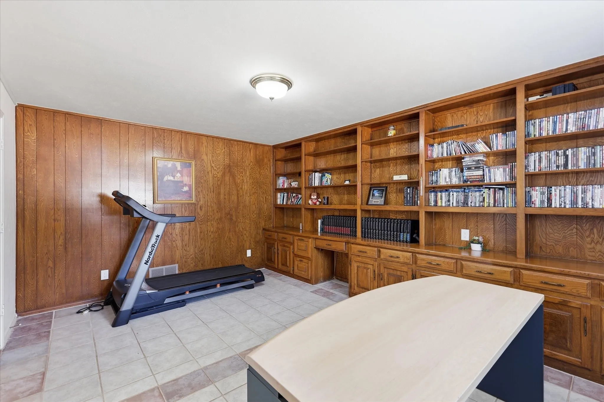 Single Family Residence For Sale in Dallas County , 919 Green Hills Road, Duncanville, Texas 75137, 5 Bedroom, 5 Bathroom, 2 Garage spaces, 3,141 Sqft, built in 1975, mls#21382953, Real Estate Agent in Duncanville, Homes For Sale in Dallas county, Homes For Sale in Duncanville, Realtor in Duncanville Texas, Real Estate Brokerage Independent Realty Texas, Luminita Cordes Realtor