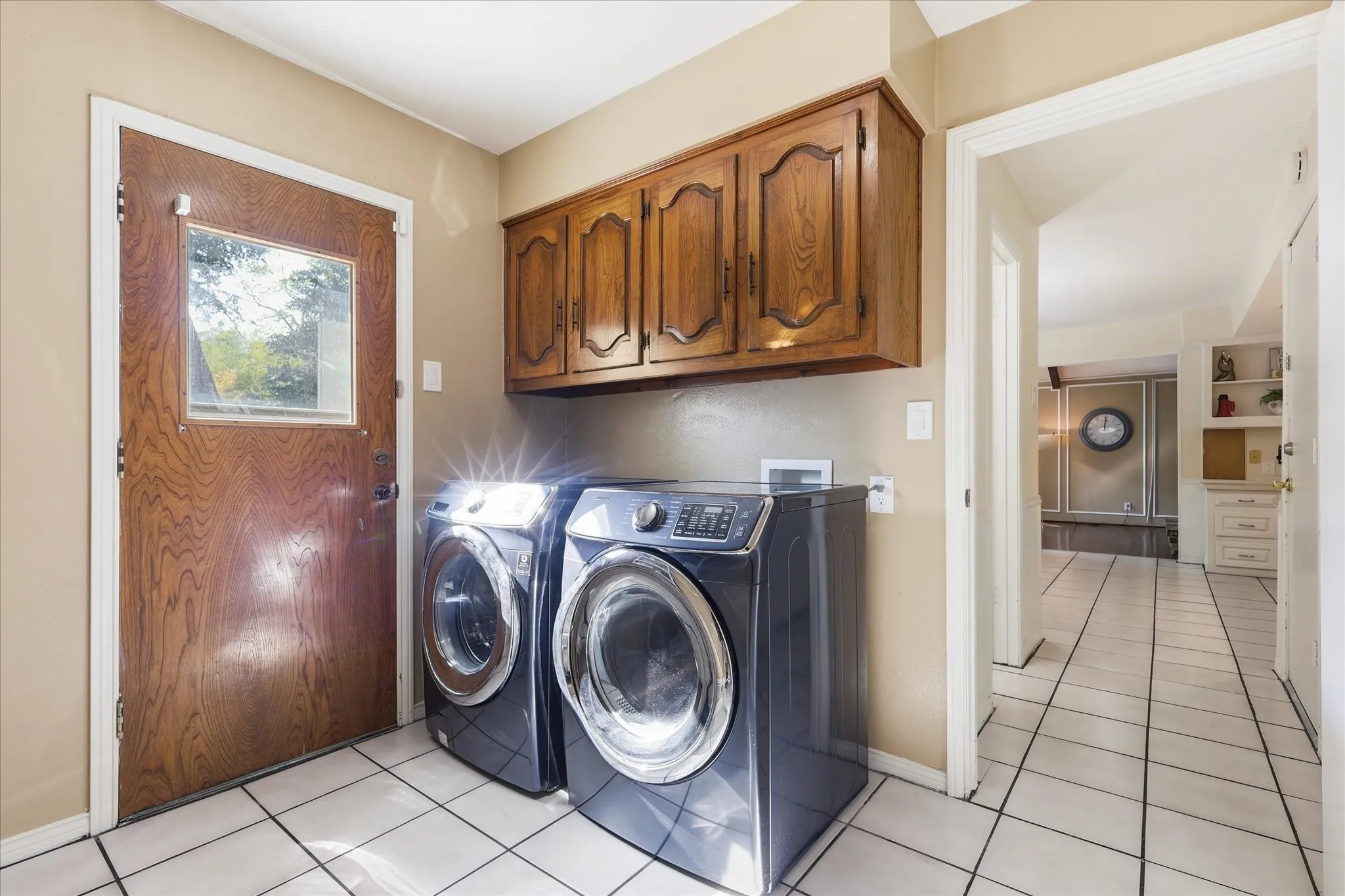 Single Family Residence For Sale in Dallas County , 919 Green Hills Road, Duncanville, Texas 75137, 5 Bedroom, 5 Bathroom, 2 Garage spaces, 3,141 Sqft, built in 1975, mls#21382953, Real Estate Agent in Duncanville, Homes For Sale in Dallas county, Homes For Sale in Duncanville, Realtor in Duncanville Texas, Real Estate Brokerage Independent Realty Texas, Luminita Cordes Realtor