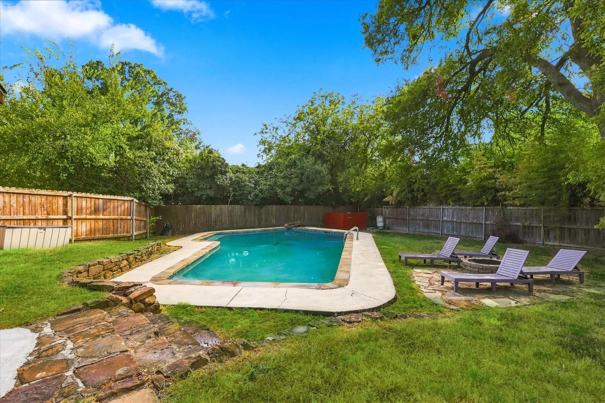 Single Family Residence For Sale in Dallas County , 919 Green Hills Road, Duncanville, Texas 75137, 5 Bedroom, 5 Bathroom, 2 Garage spaces, 3,141 Sqft, built in 1975, mls#21382953, Real Estate Agent in Duncanville, Homes For Sale in Dallas county, Homes For Sale in Duncanville, Realtor in Duncanville Texas, Real Estate Brokerage Independent Realty Texas, Luminita Cordes Realtor