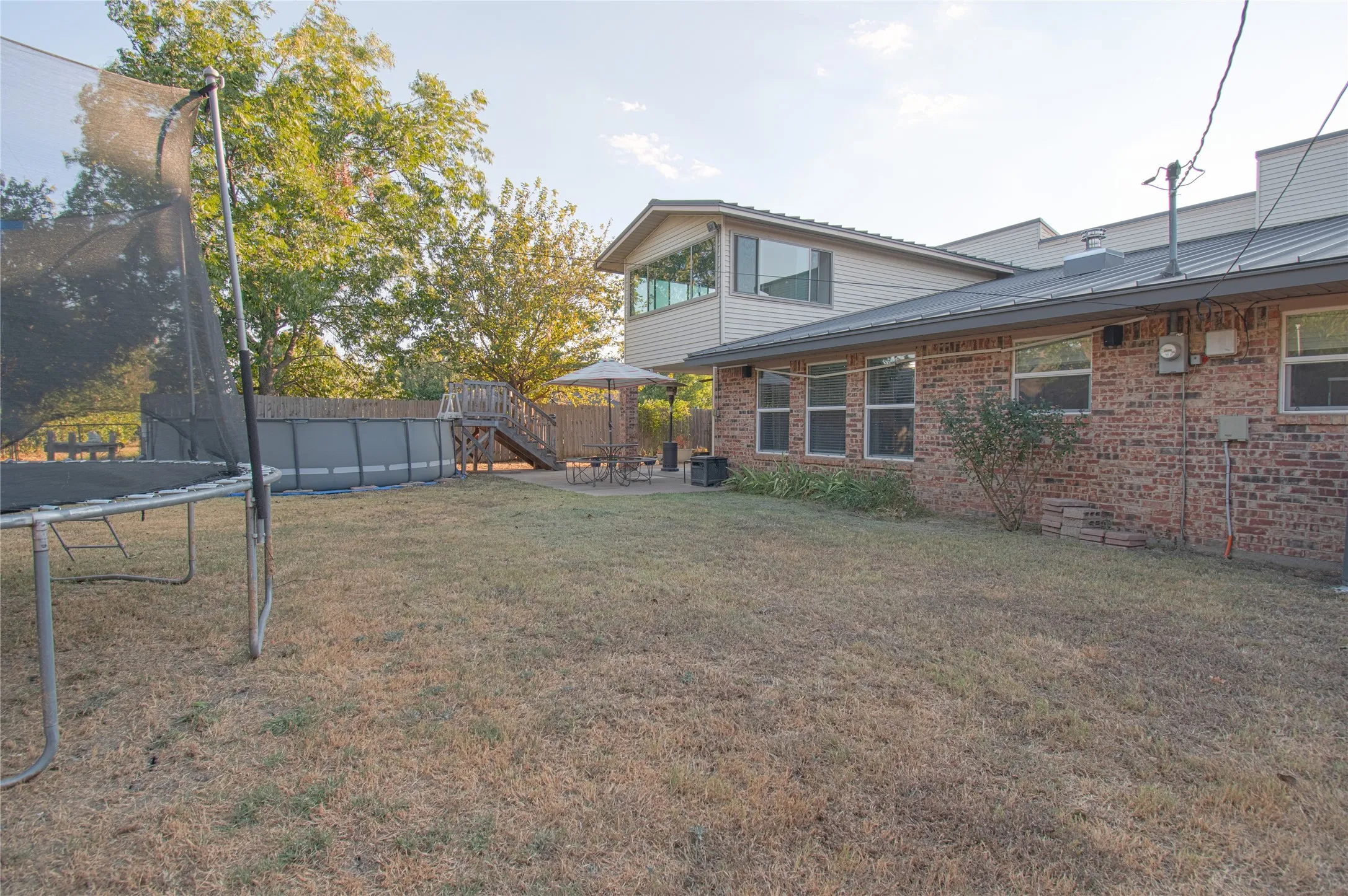 Single Family Residence For Sale in Denton County , 124 Freese Drive, Sanger, Texas 76266, 4 Bedroom, 3 Bathroom, 2 Garage spaces, 2,991 Sqft, built in 1986, mls#21382793, Real Estate Agent in Sanger, Homes For Sale in Denton county, Homes For Sale in Sanger, Realtor in Sanger Texas, Real Estate Brokerage Independent Realty Texas, Luminita Cordes Realtor