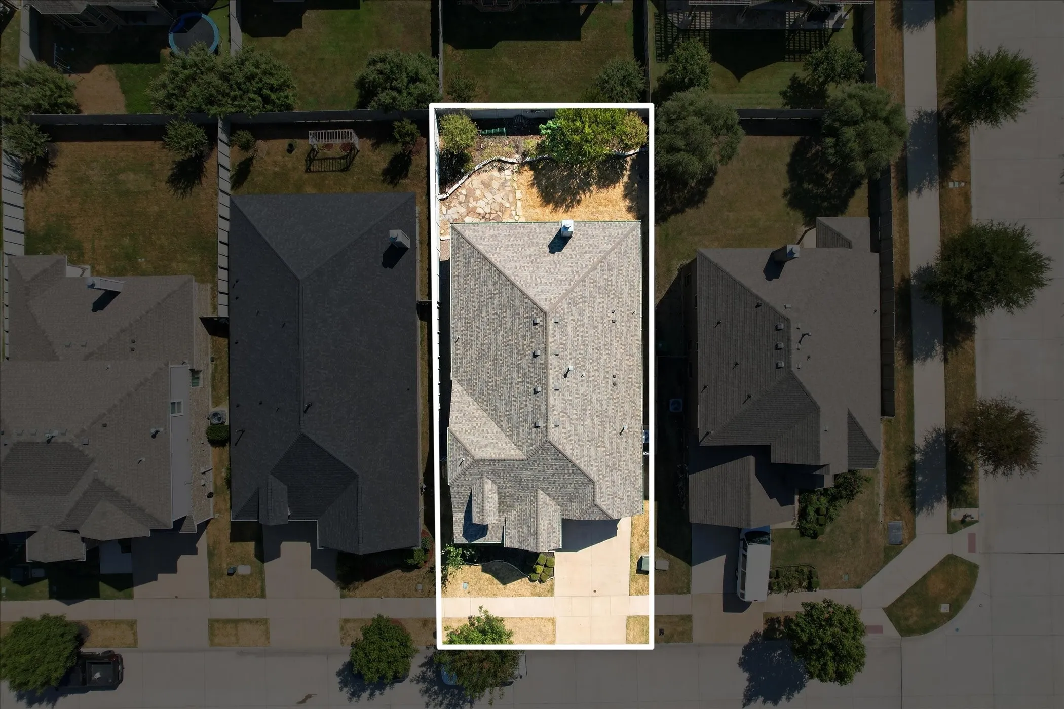 Single Family Residence For Sale in Denton County , 904 Dove Cove, Argyle, Texas 76226, 4 Bedroom, 2 Bathroom, 2 Garage spaces, 2,040 Sqft, built in 2018, mls#21382792, Real Estate Agent in Argyle, Homes For Sale in Denton county, Homes For Sale in Argyle, Realtor in Argyle Texas, Real Estate Brokerage Independent Realty Texas, Luminita Cordes Realtor