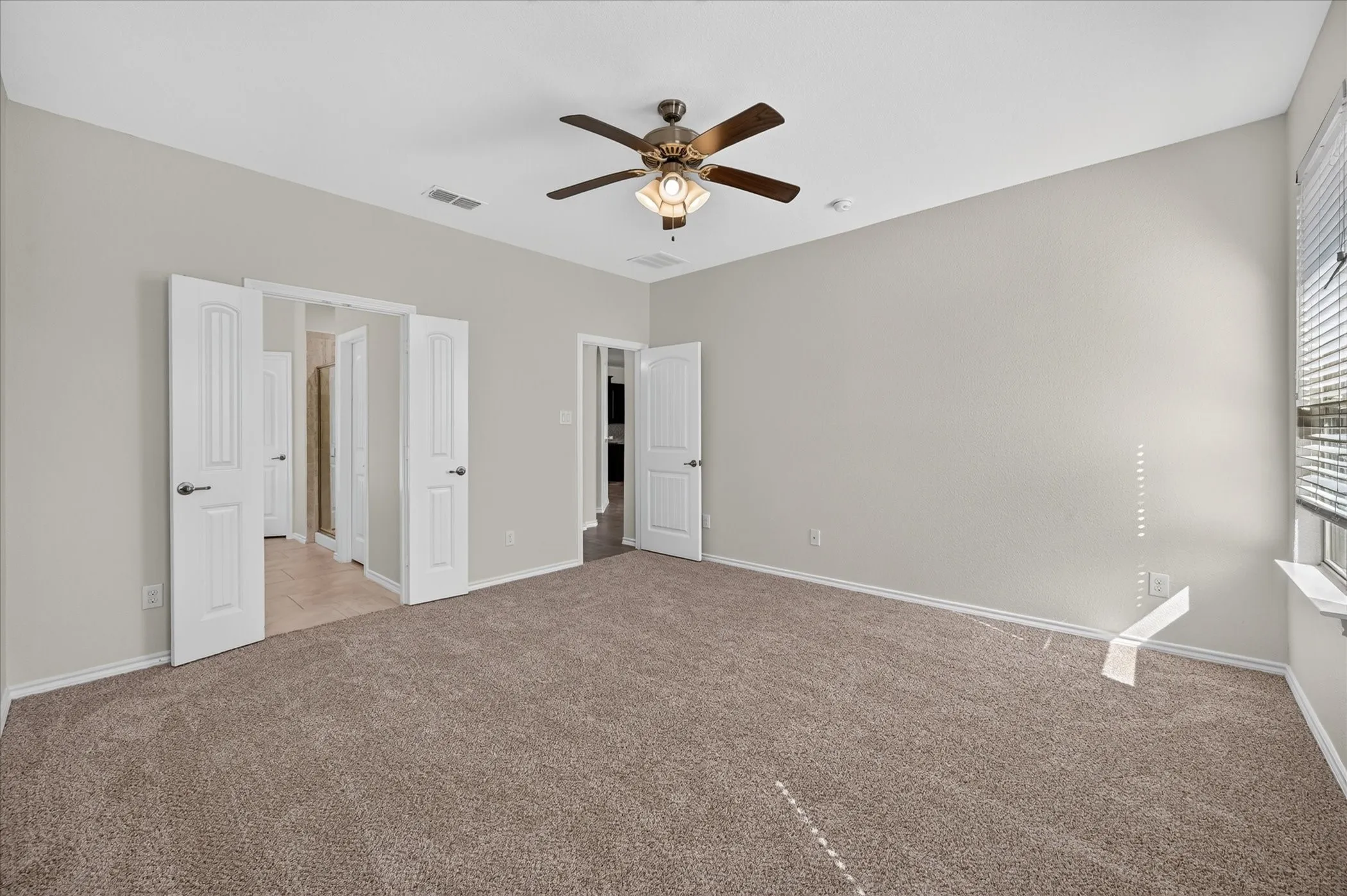 Single Family Residence For Sale in Denton County , 904 Dove Cove, Argyle, Texas 76226, 4 Bedroom, 2 Bathroom, 2 Garage spaces, 2,040 Sqft, built in 2018, mls#21382792, Real Estate Agent in Argyle, Homes For Sale in Denton county, Homes For Sale in Argyle, Realtor in Argyle Texas, Real Estate Brokerage Independent Realty Texas, Luminita Cordes Realtor