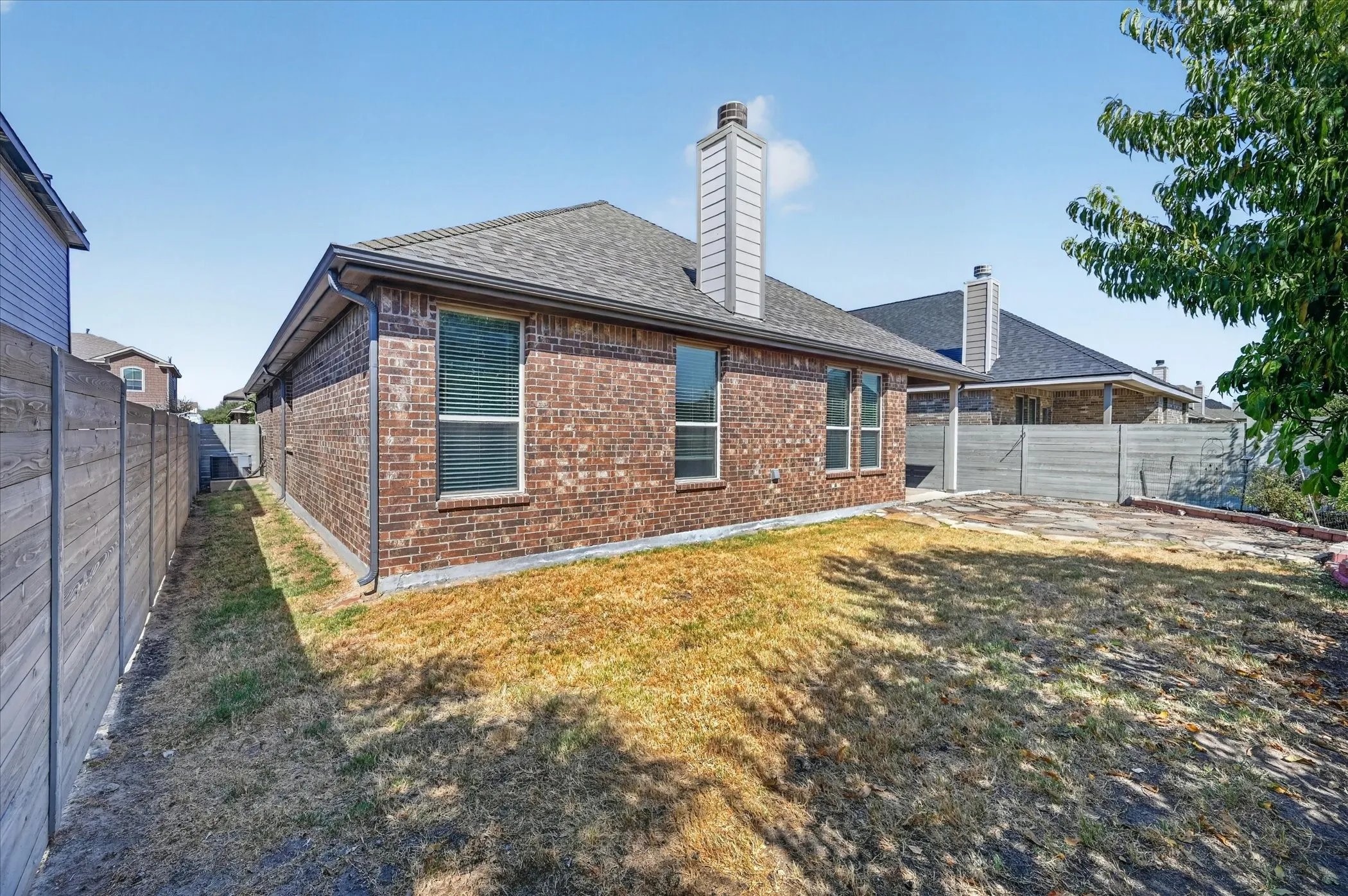 Single Family Residence For Sale in Denton County , 904 Dove Cove, Argyle, Texas 76226, 4 Bedroom, 2 Bathroom, 2 Garage spaces, 2,040 Sqft, built in 2018, mls#21382792, Real Estate Agent in Argyle, Homes For Sale in Denton county, Homes For Sale in Argyle, Realtor in Argyle Texas, Real Estate Brokerage Independent Realty Texas, Luminita Cordes Realtor