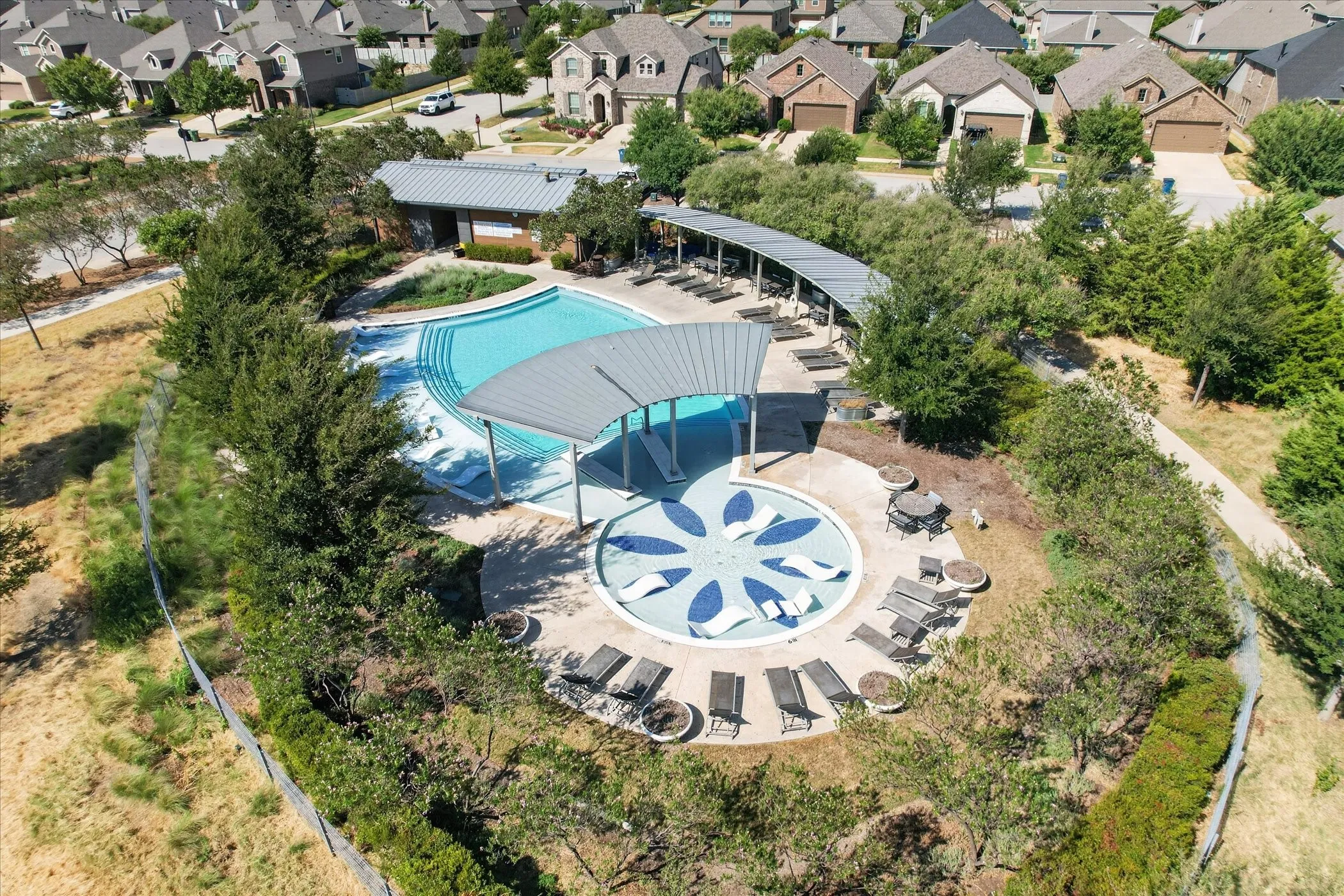 Single Family Residence For Sale in Denton County , 904 Dove Cove, Argyle, Texas 76226, 4 Bedroom, 2 Bathroom, 2 Garage spaces, 2,040 Sqft, built in 2018, mls#21382792, Real Estate Agent in Argyle, Homes For Sale in Denton county, Homes For Sale in Argyle, Realtor in Argyle Texas, Real Estate Brokerage Independent Realty Texas, Luminita Cordes Realtor