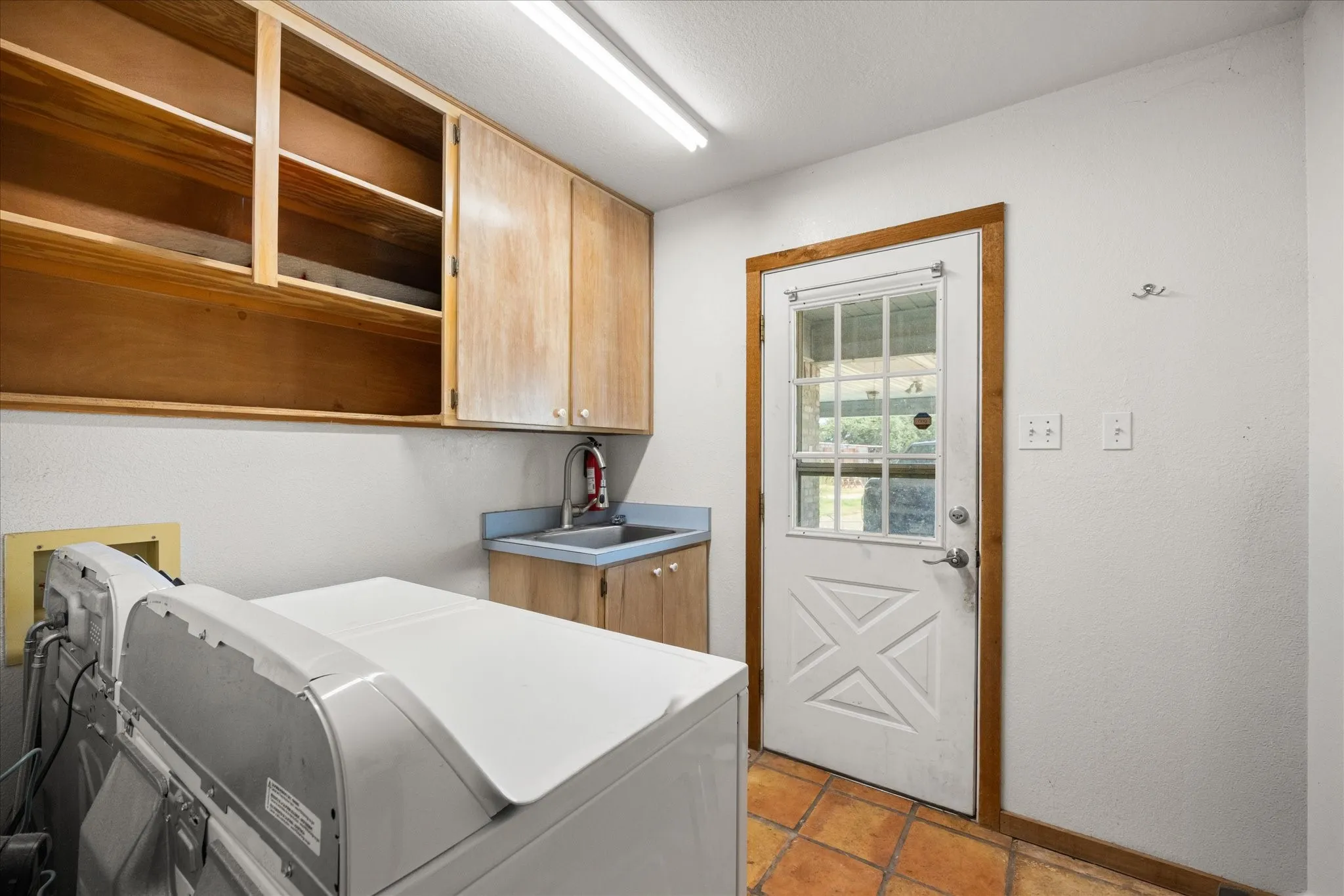 Single Family Residence For Sale in Somervell County , 4184 Highway 144, Glen Rose, Texas 76043, 3 Bedroom, 2 Bathroom, Garage spaces, 2,453 Sqft, built in 1992, mls#21382519, Real Estate Agent in Glen Rose, Homes For Sale in Somervell county, Homes For Sale in Glen Rose, Realtor in Glen Rose Texas, Real Estate Brokerage Independent Realty Texas, Luminita Cordes Realtor