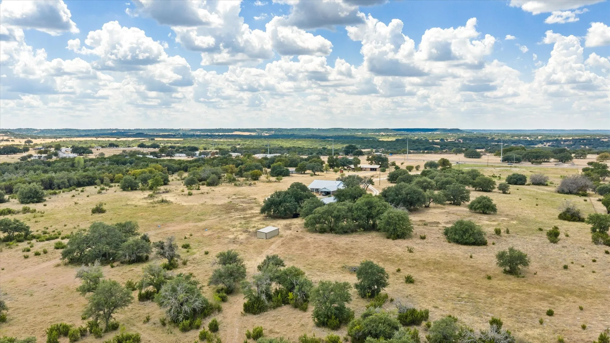 Single Family Residence For Sale in Somervell County , 4184 Highway 144, Glen Rose, Texas 76043, 3 Bedroom, 2 Bathroom, Garage spaces, 2,453 Sqft, built in 1992, mls#21382519, Real Estate Agent in Glen Rose, Homes For Sale in Somervell county, Homes For Sale in Glen Rose, Realtor in Glen Rose Texas, Real Estate Brokerage Independent Realty Texas, Luminita Cordes Realtor