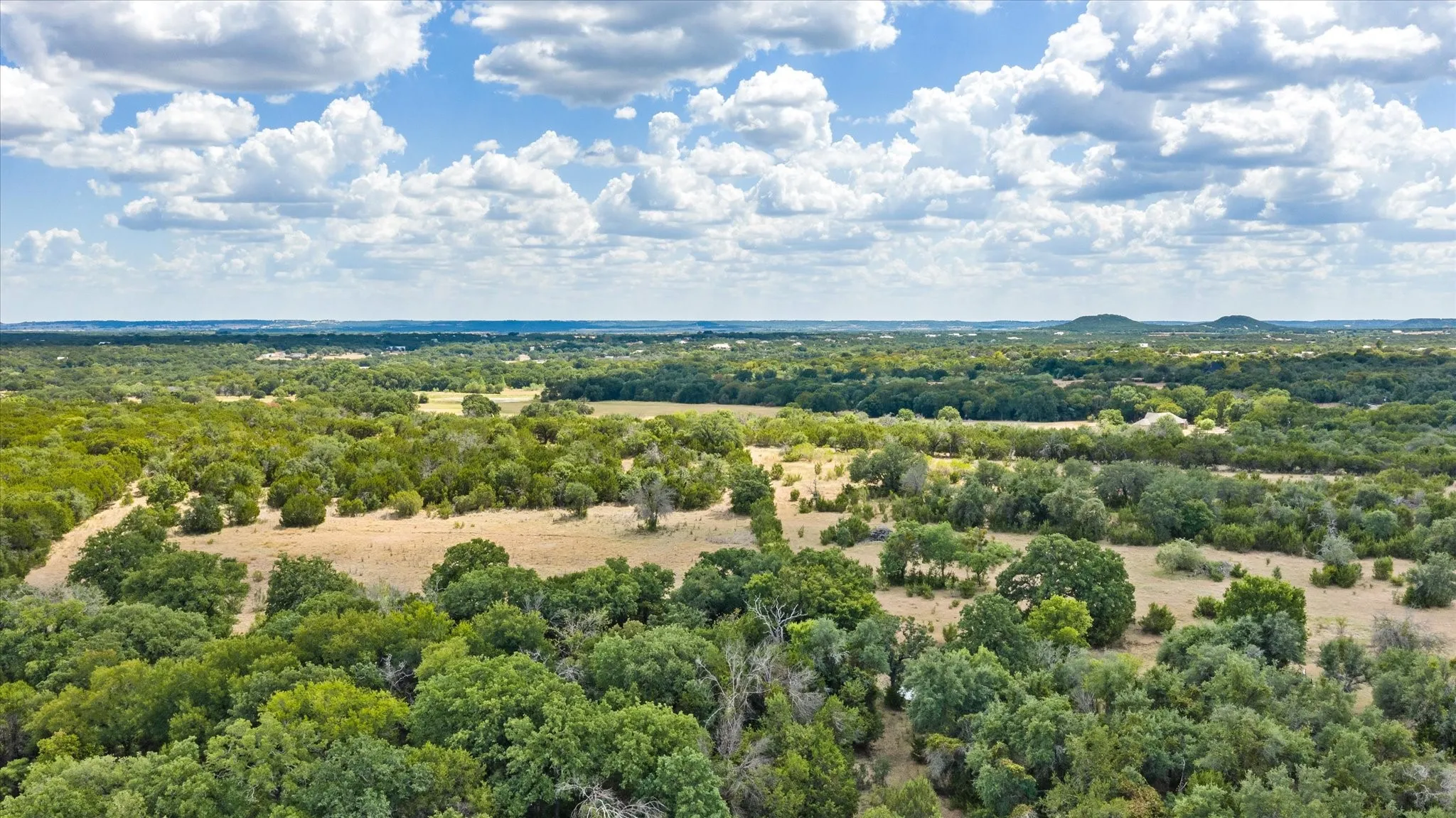 Single Family Residence For Sale in Somervell County , 4184 Highway 144, Glen Rose, Texas 76043, 3 Bedroom, 2 Bathroom, Garage spaces, 2,453 Sqft, built in 1992, mls#21382519, Real Estate Agent in Glen Rose, Homes For Sale in Somervell county, Homes For Sale in Glen Rose, Realtor in Glen Rose Texas, Real Estate Brokerage Independent Realty Texas, Luminita Cordes Realtor