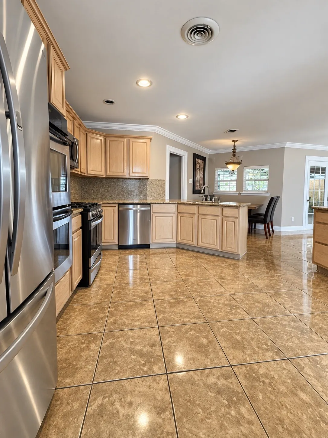 Single Family Residence For Rent in Dallas County , 6545 Lyndon B Johnson Freeway, Dallas, Texas 75240, 4 Bedroom, 4 Bathroom, Garage spaces, 3,005 Sqft, built in 1965, mls#21383770, Real Estate Agent in Dallas, Homes For Rent in Dallas county, Homes For Rent in Dallas, Realtor in Dallas Texas, Real Estate Brokerage Independent Realty Texas, Luminita Cordes Realtor