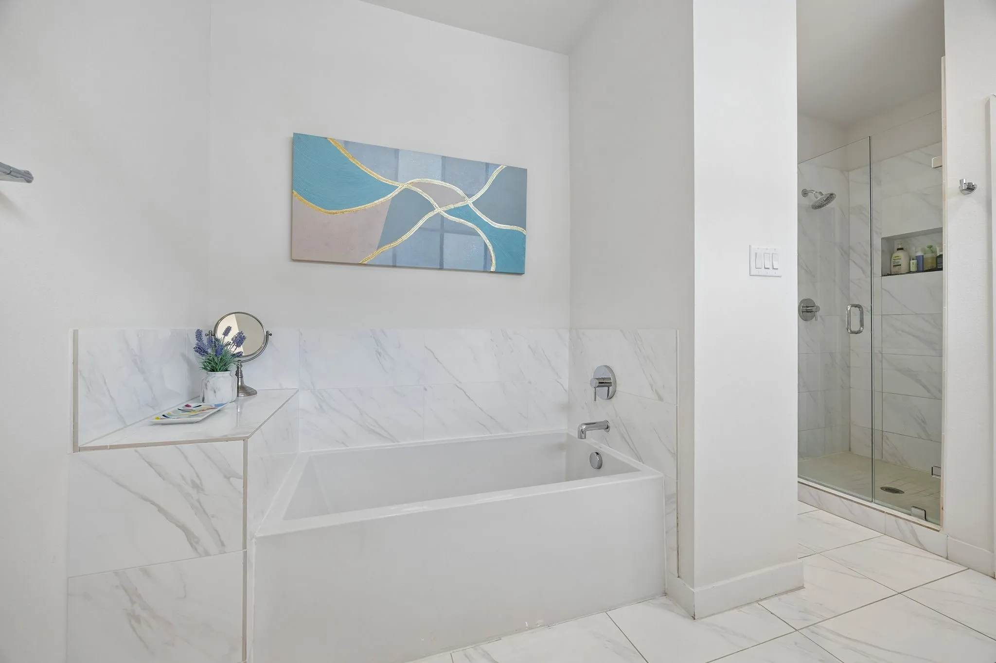 Townhouse For Sale in Dallas County , 4935 Flitwick Court, Dallas, Texas 75204, 2 Bedroom, 3 Bathroom, 2 Garage spaces, 1,876 Sqft, built in 2015, mls#21383413, Real Estate Agent in Dallas, Homes For Sale in Dallas county, Homes For Sale in Dallas, Realtor in Dallas Texas, Real Estate Brokerage Independent Realty Texas, Luminita Cordes Realtor