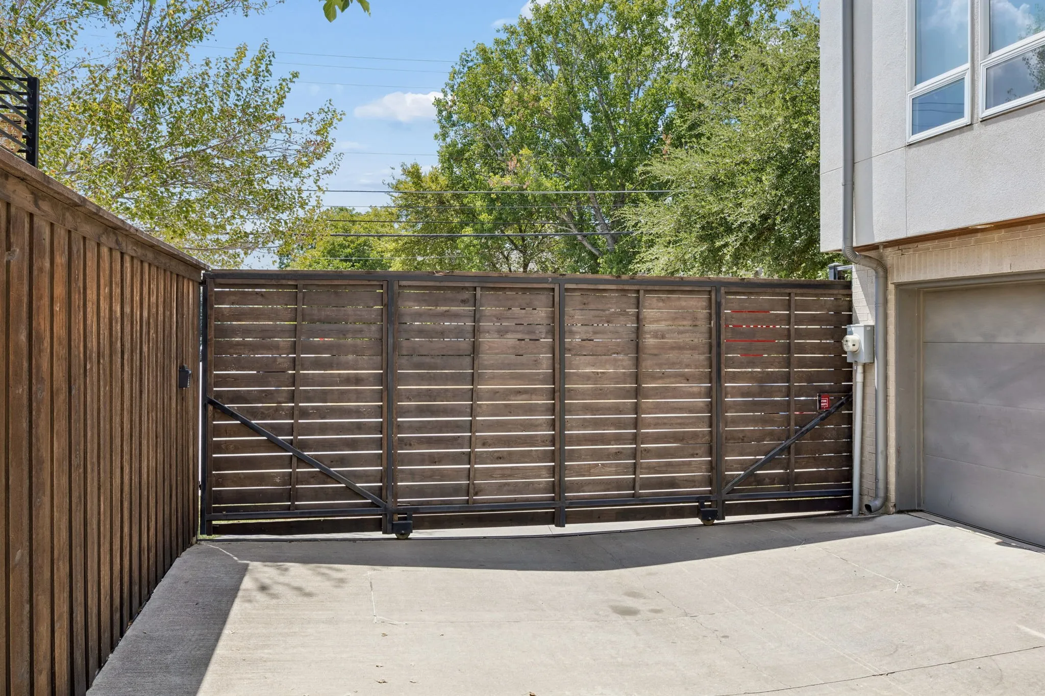 Gated Entry/Exit