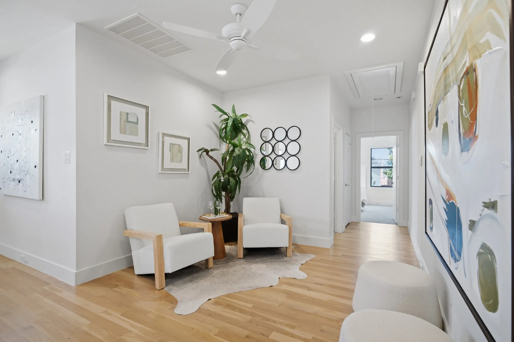 Single Family Residence For Sale in Dallas County , 4634 Newmore Avenue, Dallas, Texas 75209, 4 Bedroom, 3 Bathroom, 2 Garage spaces, 3,016 Sqft, built in 2016, mls#21383556, Real Estate Agent in Dallas, Homes For Sale in Dallas county, Homes For Sale in Dallas, Realtor in Dallas Texas, Real Estate Brokerage Independent Realty Texas, Luminita Cordes Realtor