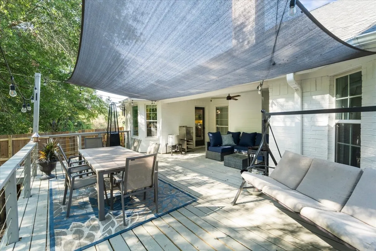 Single Family Residence For Sale in Henderson County , 460 Admiral Drive, Gun Barrel City, Texas 75156, 3 Bedroom, 2 Bathroom, 2 Garage spaces, 1,794 Sqft, built in 2010, mls#21380968, Real Estate Agent in Gun Barrel City, Homes For Sale in Henderson county, Homes For Sale in Gun Barrel City, Realtor in Gun Barrel City Texas, Real Estate Brokerage Independent Realty Texas, Luminita Cordes Realtor