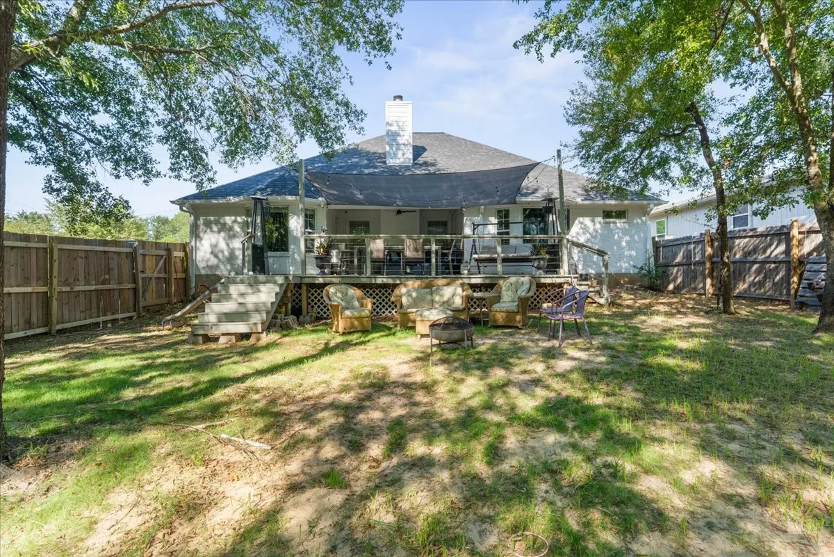 Single Family Residence For Sale in Henderson County , 460 Admiral Drive, Gun Barrel City, Texas 75156, 3 Bedroom, 2 Bathroom, 2 Garage spaces, 1,794 Sqft, built in 2010, mls#21380968, Real Estate Agent in Gun Barrel City, Homes For Sale in Henderson county, Homes For Sale in Gun Barrel City, Realtor in Gun Barrel City Texas, Real Estate Brokerage Independent Realty Texas, Luminita Cordes Realtor
