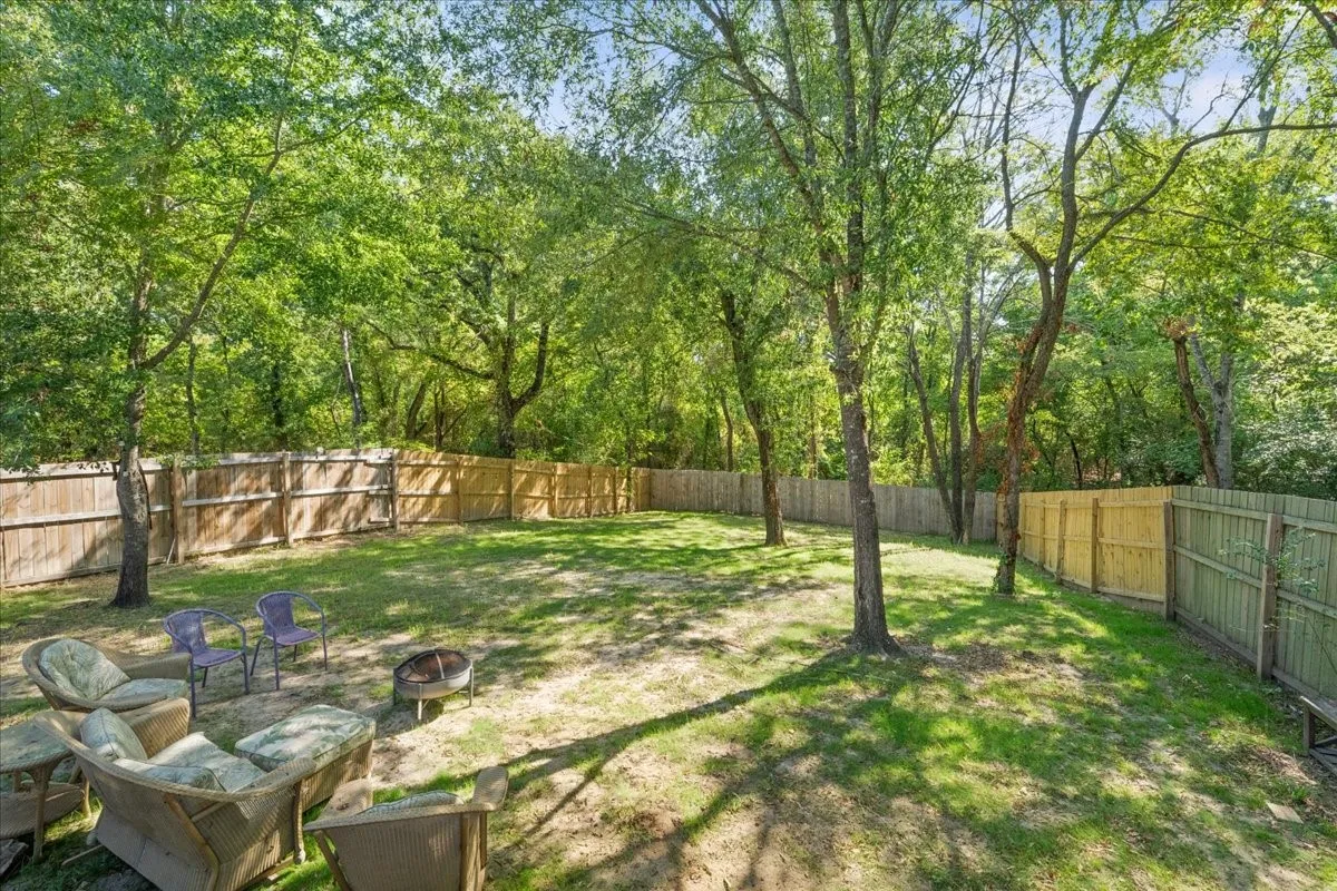 Single Family Residence For Sale in Henderson County , 460 Admiral Drive, Gun Barrel City, Texas 75156, 3 Bedroom, 2 Bathroom, 2 Garage spaces, 1,794 Sqft, built in 2010, mls#21380968, Real Estate Agent in Gun Barrel City, Homes For Sale in Henderson county, Homes For Sale in Gun Barrel City, Realtor in Gun Barrel City Texas, Real Estate Brokerage Independent Realty Texas, Luminita Cordes Realtor
