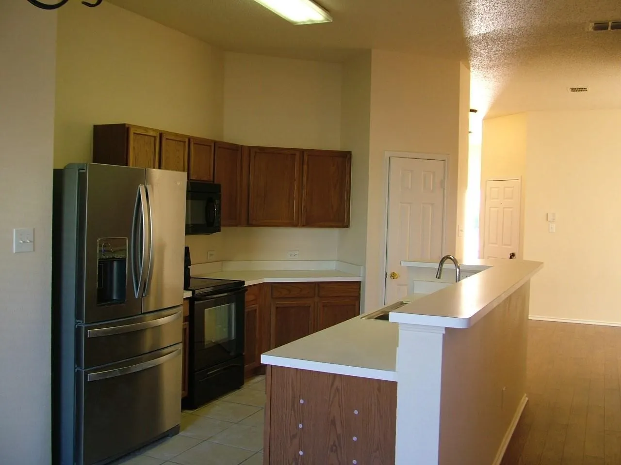 Single Family Residence For Rent in Kaufman County , 2013 Natchez Drive, Forney, Texas 75126, 4 Bedroom, 2 Bathroom, 2 Garage spaces, 1,672 Sqft, built in 2005, mls#21383751, Real Estate Agent in Forney, Homes For Rent in Kaufman county, Homes For Rent in Forney, Realtor in Forney Texas, Real Estate Brokerage Independent Realty Texas, Luminita Cordes Realtor