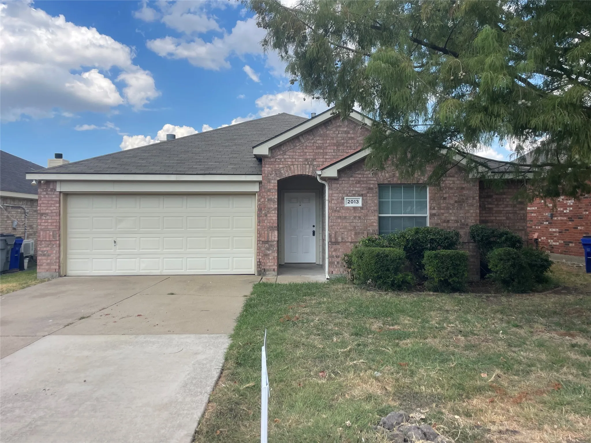 Single Family Residence For Rent in Kaufman County , 2013 Natchez Drive, Forney, Texas 75126, 4 Bedroom, 2 Bathroom, 2 Garage spaces, 1,672 Sqft, built in 2005, mls#21383751, Real Estate Agent in Forney, Homes For Rent in Kaufman county, Homes For Rent in Forney, Realtor in Forney Texas, Real Estate Brokerage Independent Realty Texas, Luminita Cordes Realtor