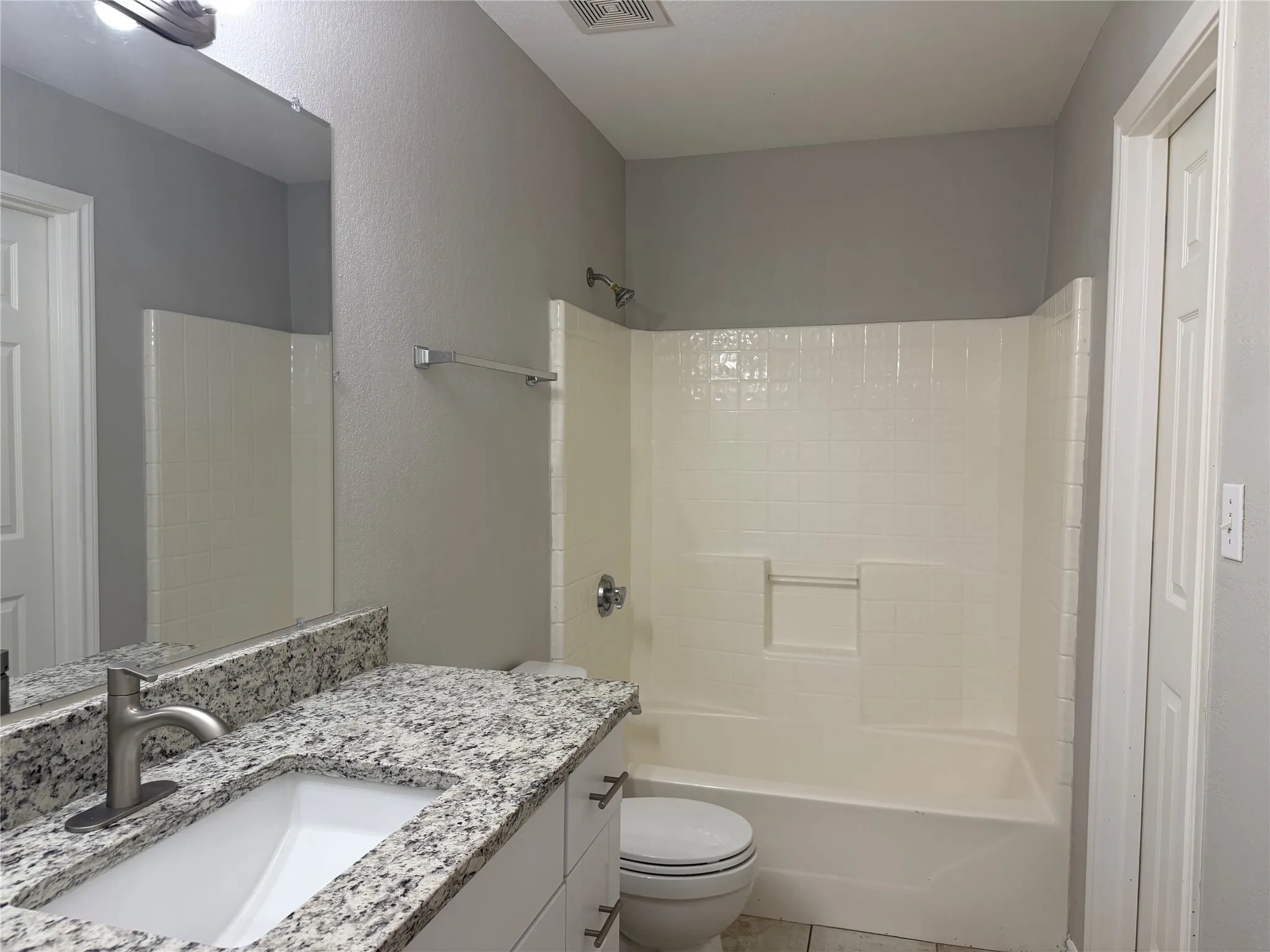 Single Family Residence For Rent in Dallas County , 1922 Arizona Avenue, Dallas, Texas 75216, 4 Bedroom, 2 Bathroom, 1 Garage spaces, 1,272 Sqft, built in 2005, mls#21383786, Real Estate Agent in Dallas, Homes For Rent in Dallas county, Homes For Rent in Dallas, Realtor in Dallas Texas, Real Estate Brokerage Independent Realty Texas, Luminita Cordes Realtor