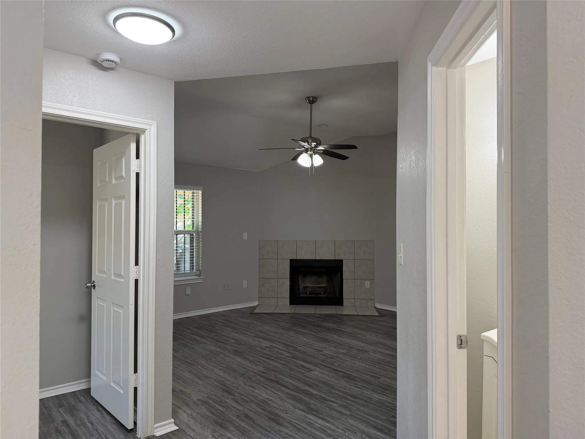 Single Family Residence For Rent in Dallas County , 1922 Arizona Avenue, Dallas, Texas 75216, 4 Bedroom, 2 Bathroom, 1 Garage spaces, 1,272 Sqft, built in 2005, mls#21383786, Real Estate Agent in Dallas, Homes For Rent in Dallas county, Homes For Rent in Dallas, Realtor in Dallas Texas, Real Estate Brokerage Independent Realty Texas, Luminita Cordes Realtor