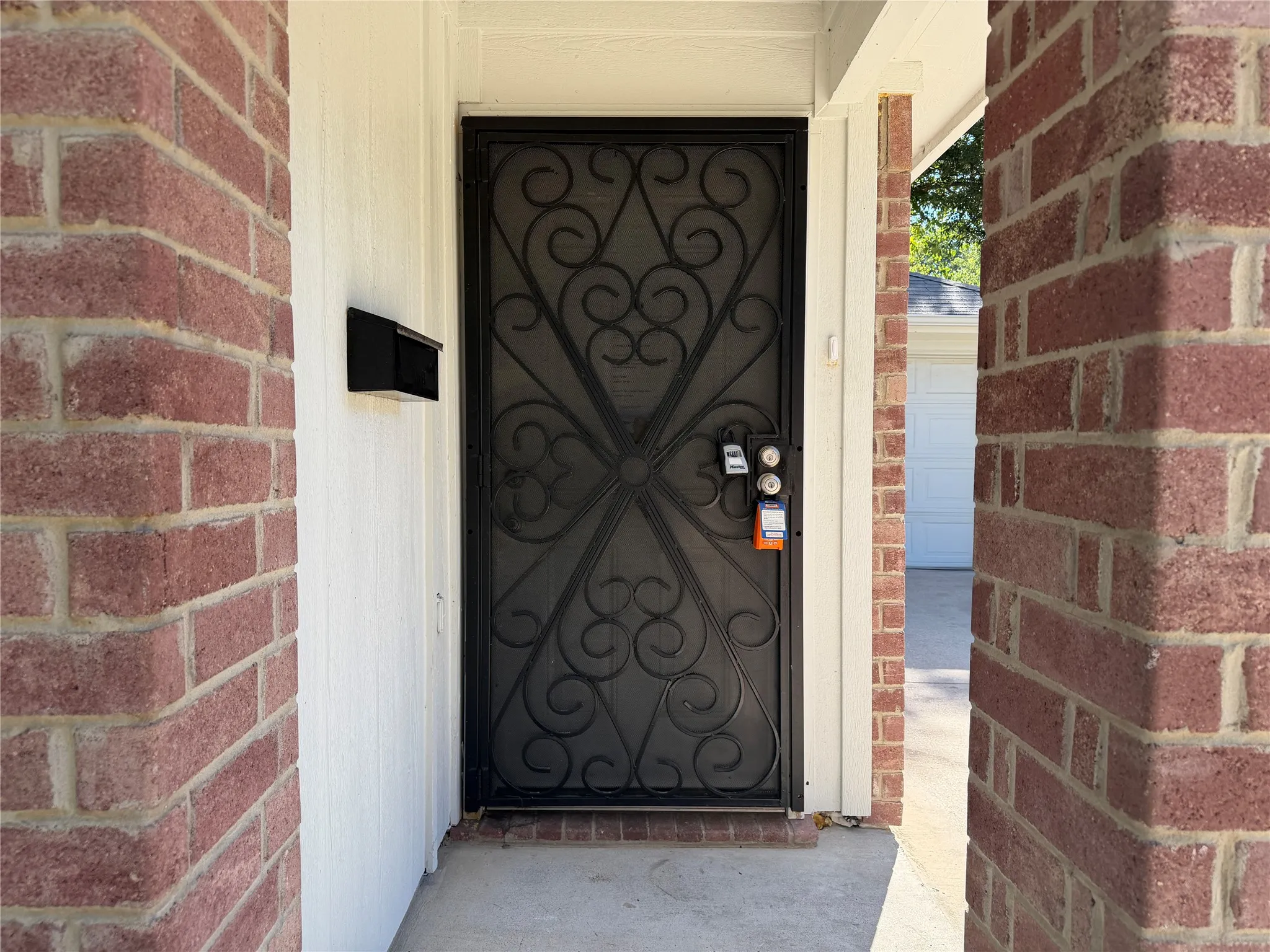 Single Family Residence For Rent in Dallas County , 1922 Arizona Avenue, Dallas, Texas 75216, 4 Bedroom, 2 Bathroom, 1 Garage spaces, 1,272 Sqft, built in 2005, mls#21383786, Real Estate Agent in Dallas, Homes For Rent in Dallas county, Homes For Rent in Dallas, Realtor in Dallas Texas, Real Estate Brokerage Independent Realty Texas, Luminita Cordes Realtor