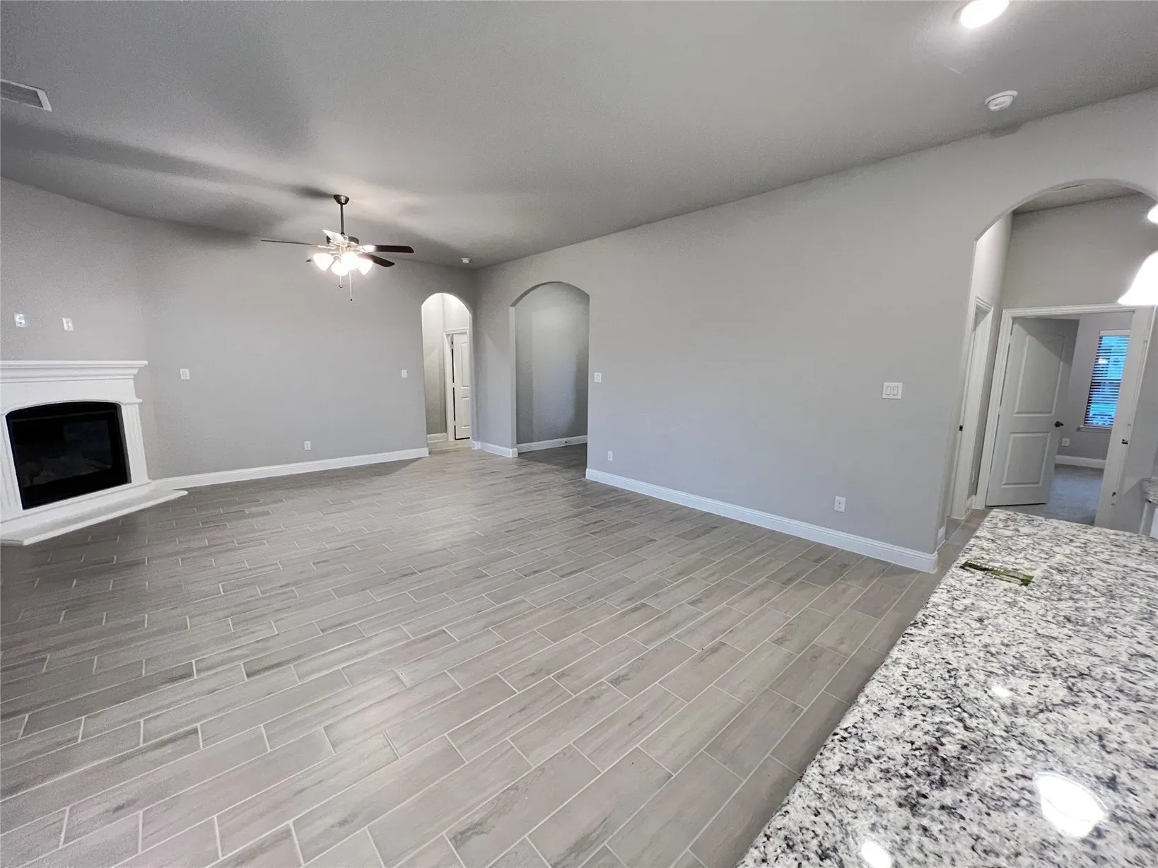 Single Family Residence For Rent in Collin County , 4008 Whitetail Lane, Melissa, Texas 75454, 3 Bedroom, 2 Bathroom, 2 Garage spaces, 1,735 Sqft, built in 2022, mls#21383787, Real Estate Agent in Melissa, Homes For Rent in Collin county, Homes For Rent in Melissa, Realtor in Melissa Texas, Real Estate Brokerage Independent Realty Texas, Luminita Cordes Realtor