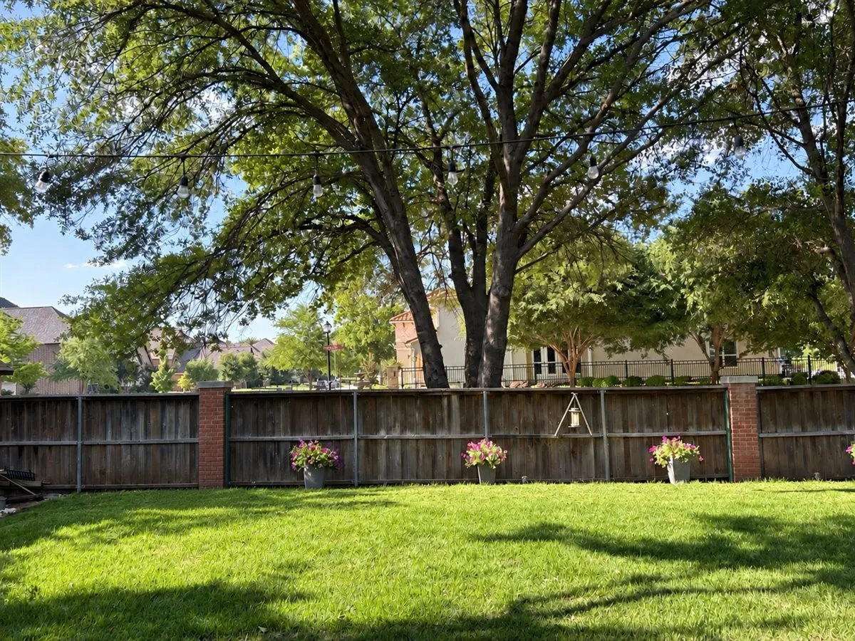 Single Family Residence For Sale in Denton County , 3016 Yale Drive, Flower Mound, Texas 75022, 3 Bedroom, 2 Bathroom, 2 Garage spaces, 1,735 Sqft, built in 1991, mls#21383790, Real Estate Agent in Flower Mound, Homes For Sale in Denton county, Homes For Sale in Flower Mound, Realtor in Flower Mound Texas, Real Estate Brokerage Independent Realty Texas, Luminita Cordes Realtor