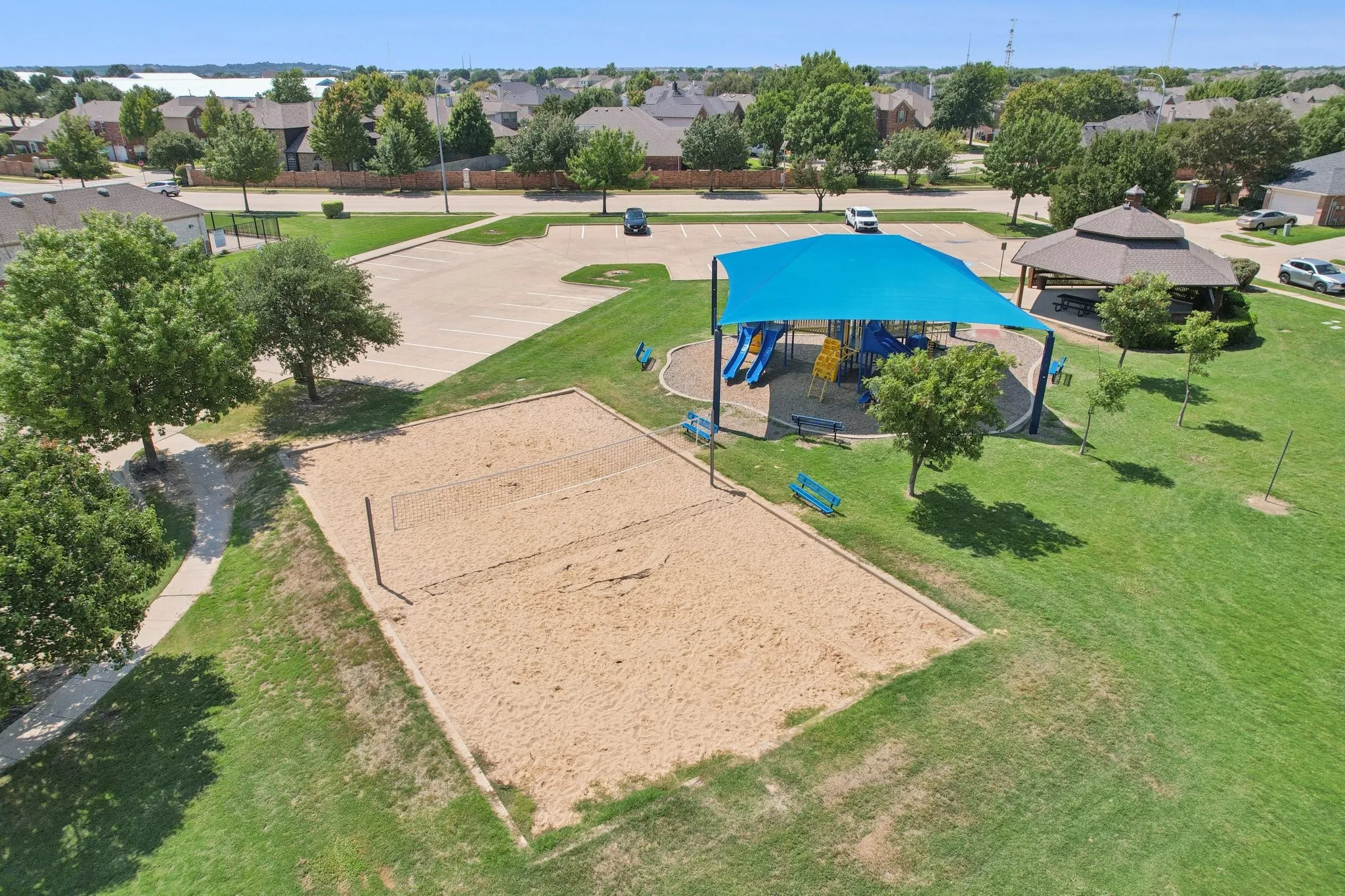 Single Family Residence For Sale in Tarrant County , 2868 Spotted Owl Drive, Fort Worth, Texas 76244, 4 Bedroom, 2 Bathroom, 2 Garage spaces, 1,904 Sqft, built in 2005, mls#21379072, Real Estate Agent in Fort Worth, Homes For Sale in Tarrant county, Homes For Sale in Fort Worth, Realtor in Fort Worth Texas, Real Estate Brokerage Independent Realty Texas, Luminita Cordes Realtor
