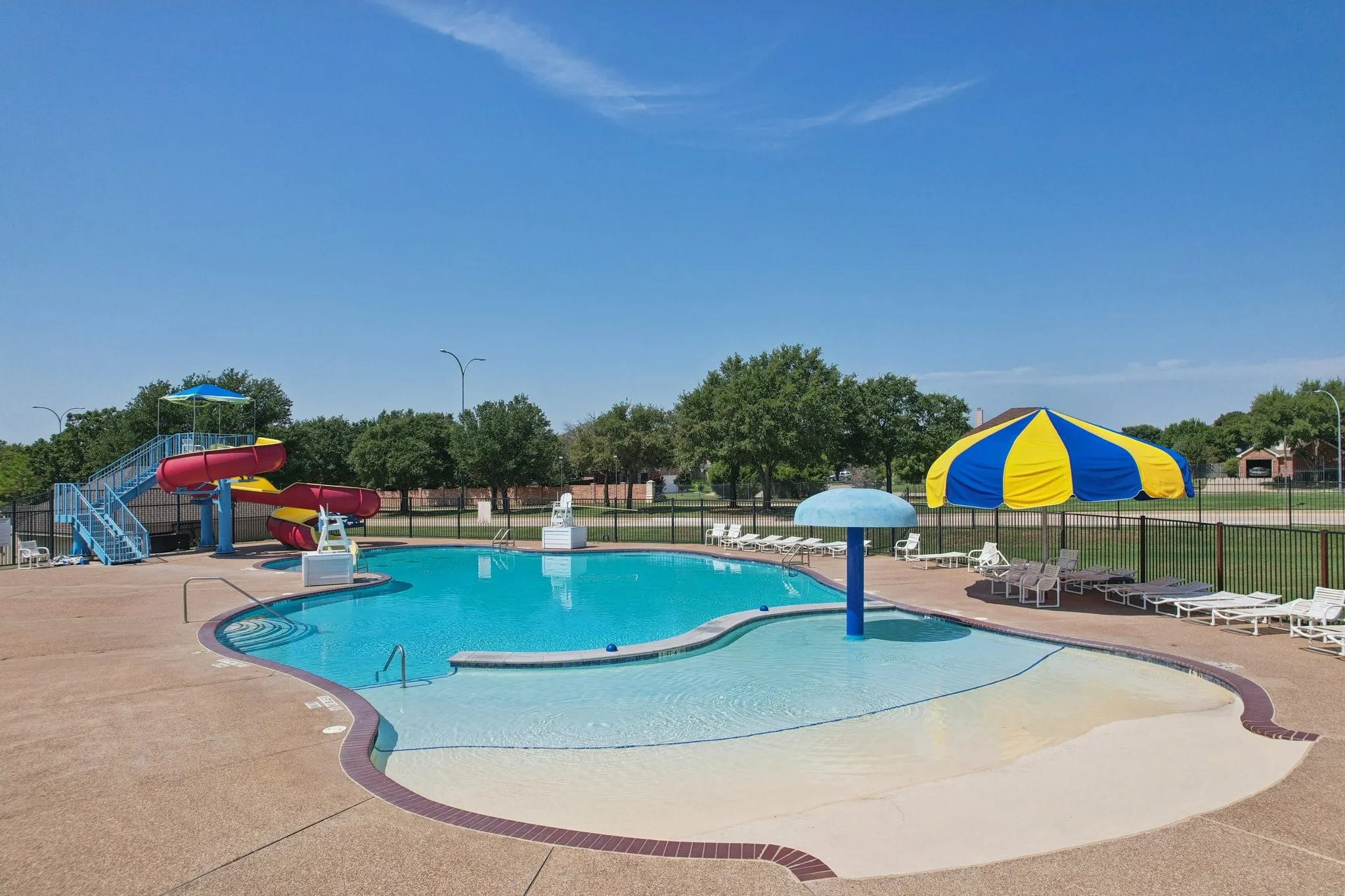 Single Family Residence For Sale in Tarrant County , 2868 Spotted Owl Drive, Fort Worth, Texas 76244, 4 Bedroom, 2 Bathroom, 2 Garage spaces, 1,904 Sqft, built in 2005, mls#21379072, Real Estate Agent in Fort Worth, Homes For Sale in Tarrant county, Homes For Sale in Fort Worth, Realtor in Fort Worth Texas, Real Estate Brokerage Independent Realty Texas, Luminita Cordes Realtor