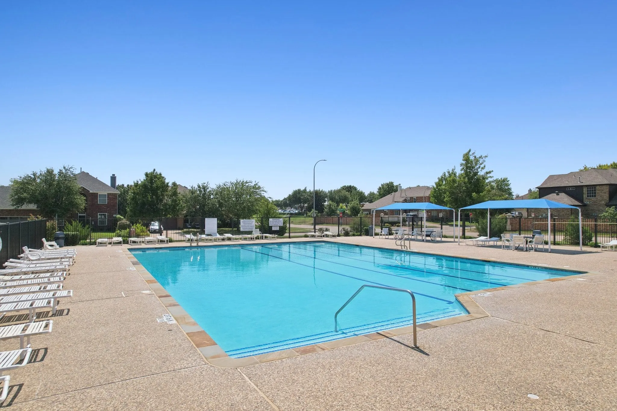 Single Family Residence For Sale in Tarrant County , 2868 Spotted Owl Drive, Fort Worth, Texas 76244, 4 Bedroom, 2 Bathroom, 2 Garage spaces, 1,904 Sqft, built in 2005, mls#21379072, Real Estate Agent in Fort Worth, Homes For Sale in Tarrant county, Homes For Sale in Fort Worth, Realtor in Fort Worth Texas, Real Estate Brokerage Independent Realty Texas, Luminita Cordes Realtor