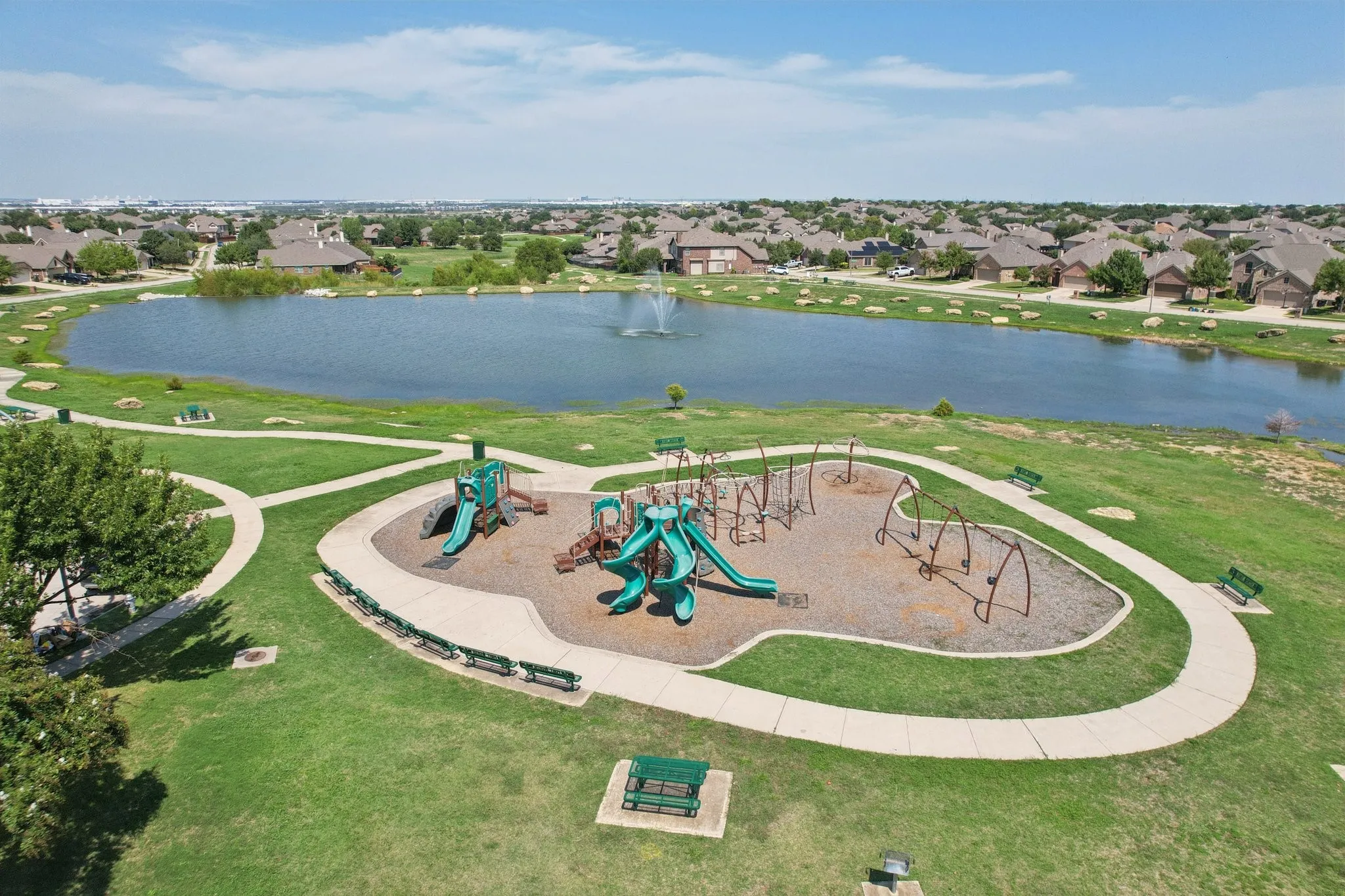 Single Family Residence For Sale in Tarrant County , 2868 Spotted Owl Drive, Fort Worth, Texas 76244, 4 Bedroom, 2 Bathroom, 2 Garage spaces, 1,904 Sqft, built in 2005, mls#21379072, Real Estate Agent in Fort Worth, Homes For Sale in Tarrant county, Homes For Sale in Fort Worth, Realtor in Fort Worth Texas, Real Estate Brokerage Independent Realty Texas, Luminita Cordes Realtor