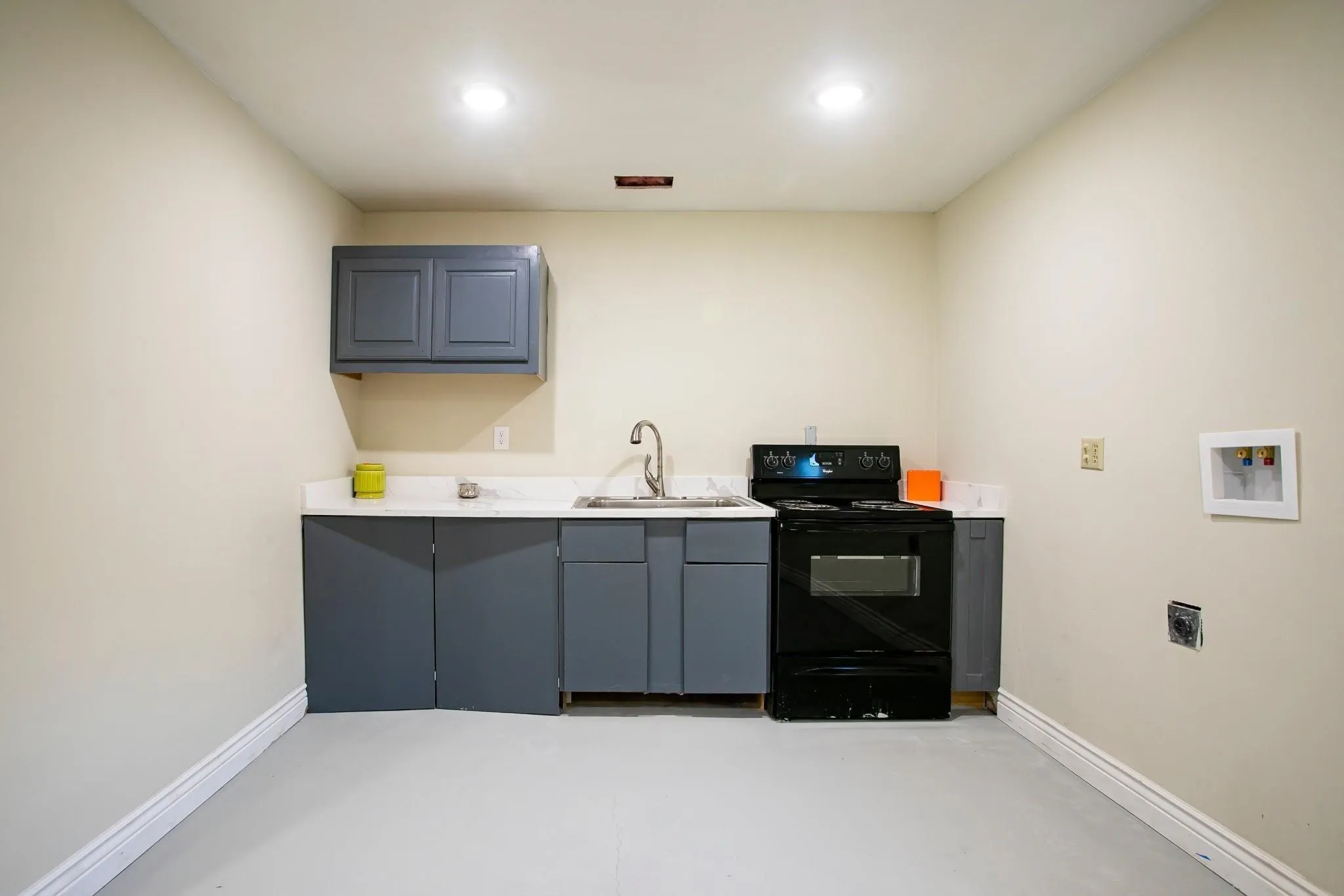 Single Family Residence For Rent in Dallas County , 7027 Alpha Road 1, Dallas, Texas 75240, 1 Bedroom, 1 Bathroom, Garage spaces, 285 Sqft, built in 1963, mls#21383778, Real Estate Agent in Dallas, Homes For Rent in Dallas county, Homes For Rent in Dallas, Realtor in Dallas Texas, Real Estate Brokerage Independent Realty Texas, Luminita Cordes Realtor