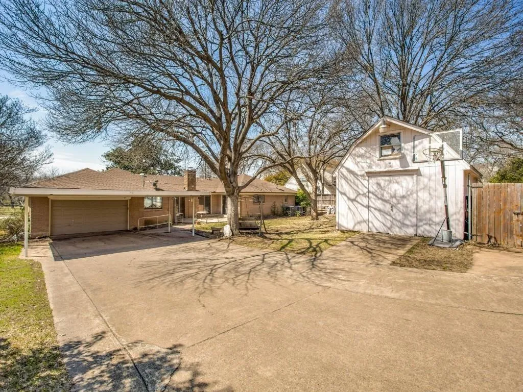 Single Family Residence For Rent in Dallas County , 7027 Alpha Road 1, Dallas, Texas 75240, 1 Bedroom, 1 Bathroom, Garage spaces, 285 Sqft, built in 1963, mls#21383778, Real Estate Agent in Dallas, Homes For Rent in Dallas county, Homes For Rent in Dallas, Realtor in Dallas Texas, Real Estate Brokerage Independent Realty Texas, Luminita Cordes Realtor