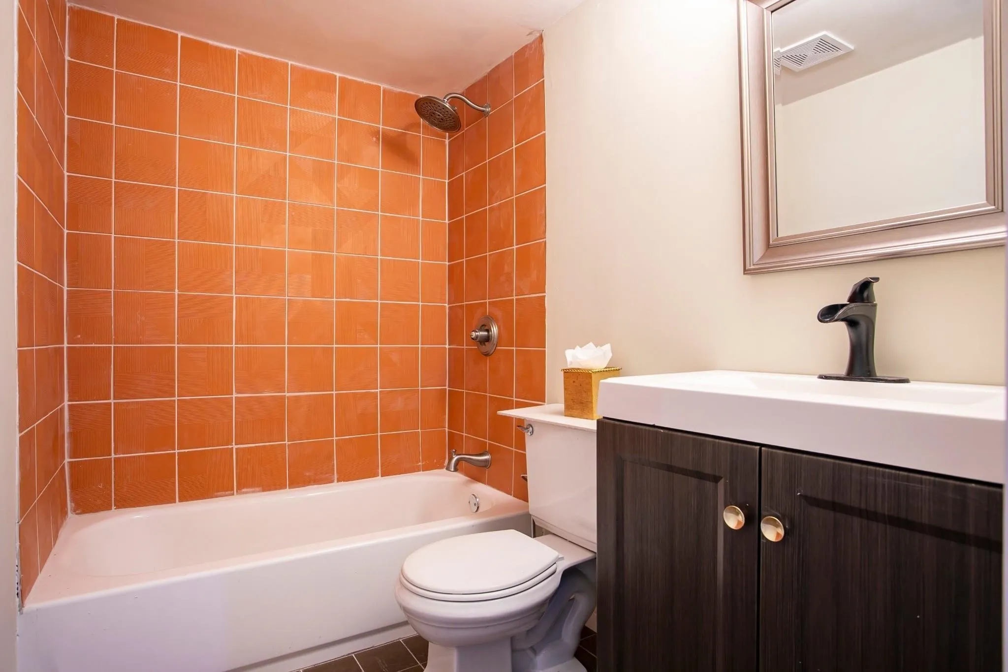 Single Family Residence For Rent in Dallas County , 7027 Alpha Road 1, Dallas, Texas 75240, 1 Bedroom, 1 Bathroom, Garage spaces, 285 Sqft, built in 1963, mls#21383778, Real Estate Agent in Dallas, Homes For Rent in Dallas county, Homes For Rent in Dallas, Realtor in Dallas Texas, Real Estate Brokerage Independent Realty Texas, Luminita Cordes Realtor