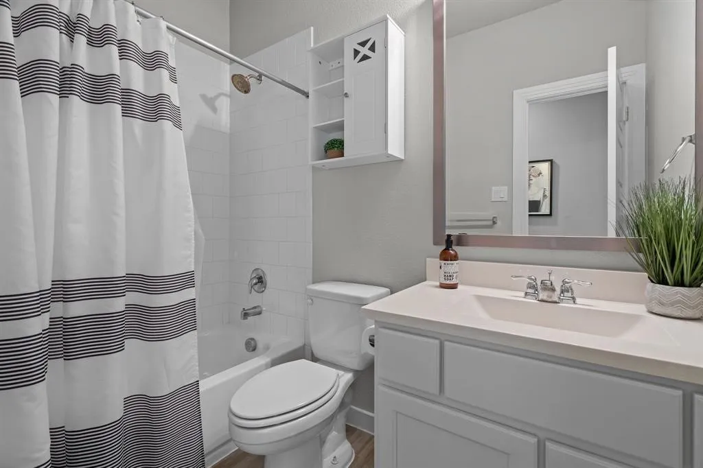 Single Family Residence For Rent in Denton County , 1821 Waxwing Trail, Argyle, Texas 76226, 4 Bedroom, 3 Bathroom, 2 Garage spaces, 2,208 Sqft, built in 2018, mls#21383797, Real Estate Agent in Argyle, Homes For Rent in Denton county, Homes For Rent in Argyle, Realtor in Argyle Texas, Real Estate Brokerage Independent Realty Texas, Luminita Cordes Realtor