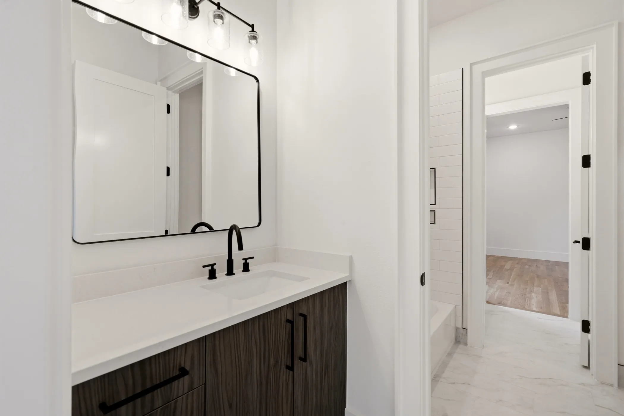 Single Family Residence For Rent in Dallas County , 5449 Goodwin Avenue, Dallas, Texas 75206, 5 Bedroom, 5 Bathroom, 2 Garage spaces, 4,055 Sqft, built in 2026, mls#21381044, Real Estate Agent in Dallas, Homes For Rent in Dallas county, Homes For Rent in Dallas, Realtor in Dallas Texas, Real Estate Brokerage Independent Realty Texas, Luminita Cordes Realtor